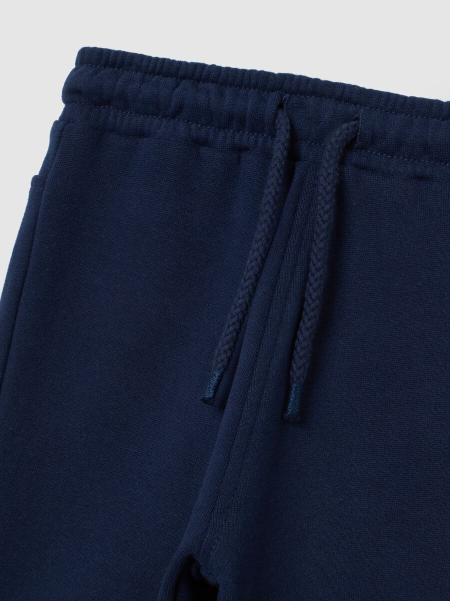 Pantaloni jogger blu da bimbo in misto cotone regular fit con stampa_2