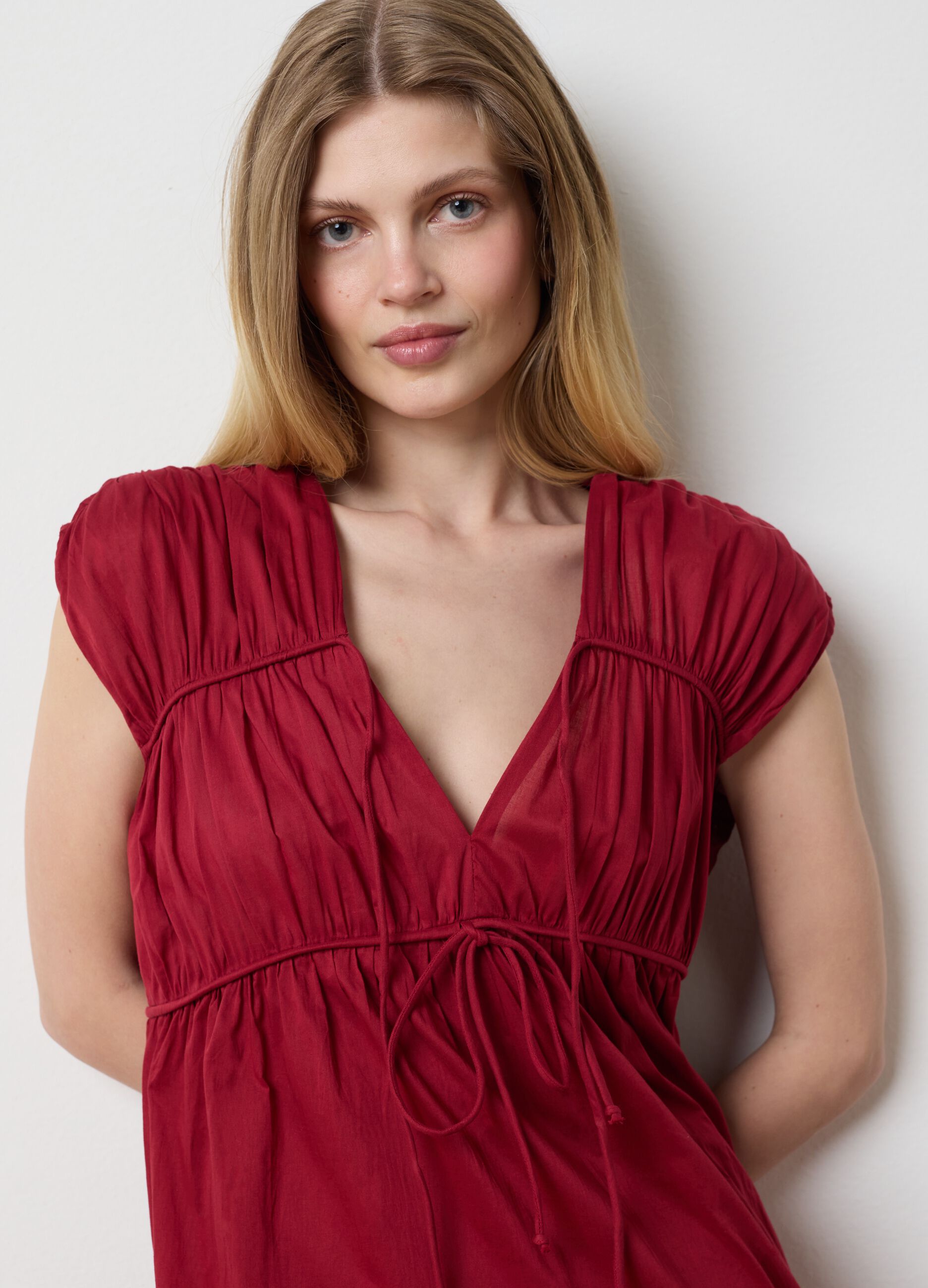 Abito lungo da donna in puro cotone rosso regular fit a balze