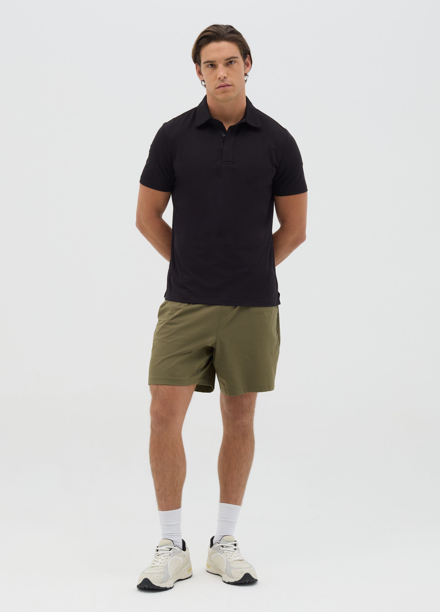 Black regular-fit polo shirt with short sleeves