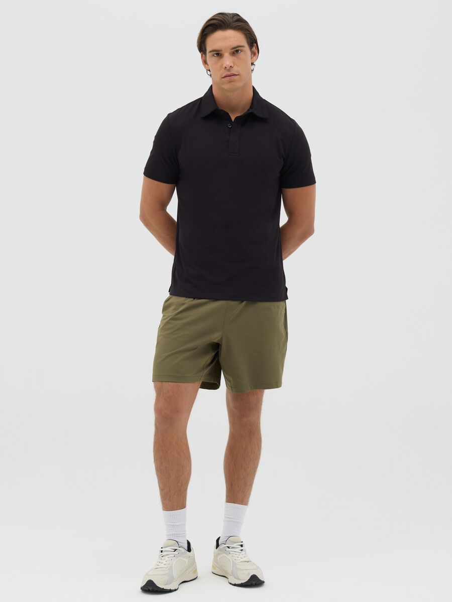 Black regular-fit polo shirt with short sleeves_1