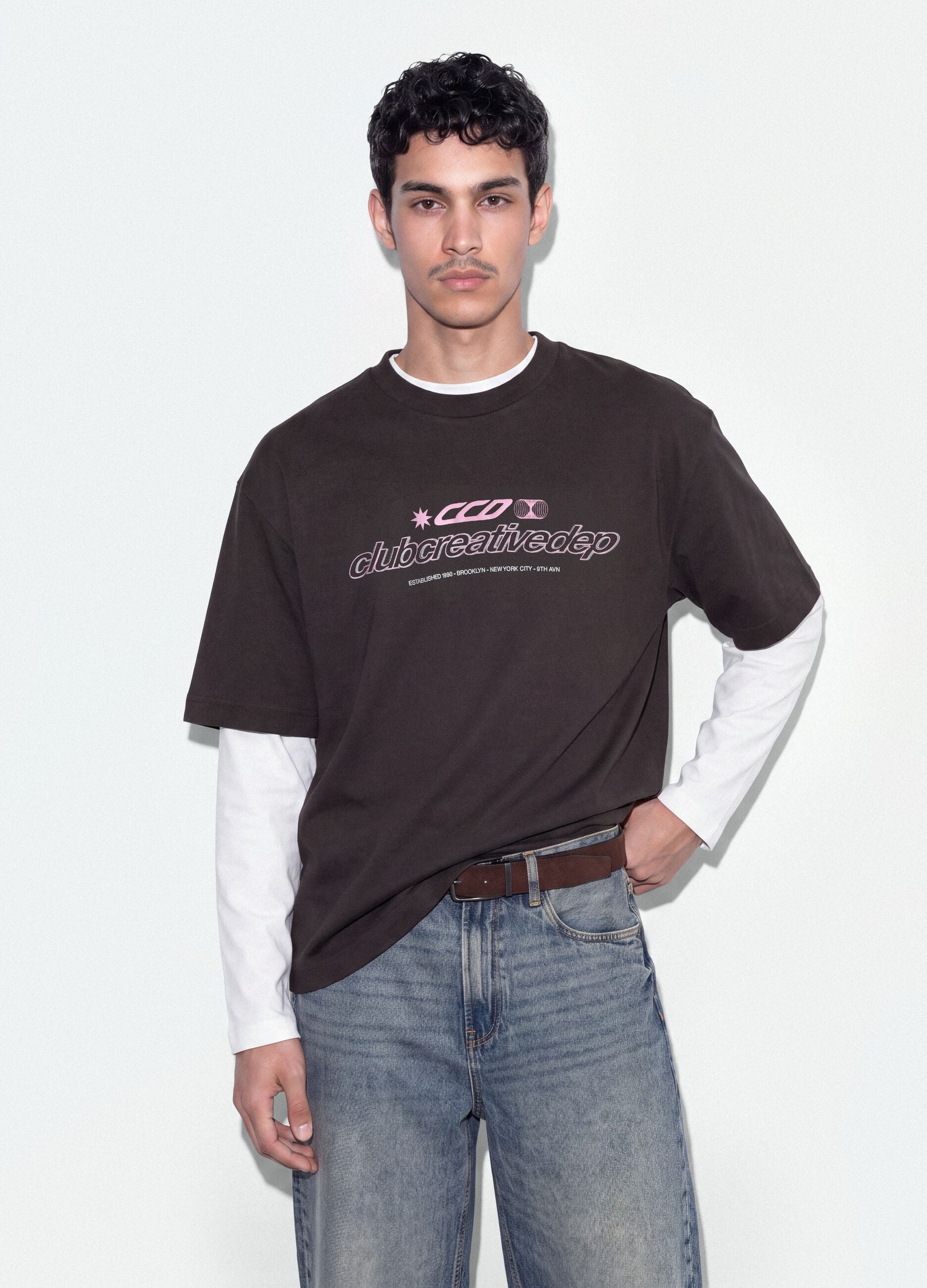 Brown cropped pure cotton T-shirt with front print, boxy fit