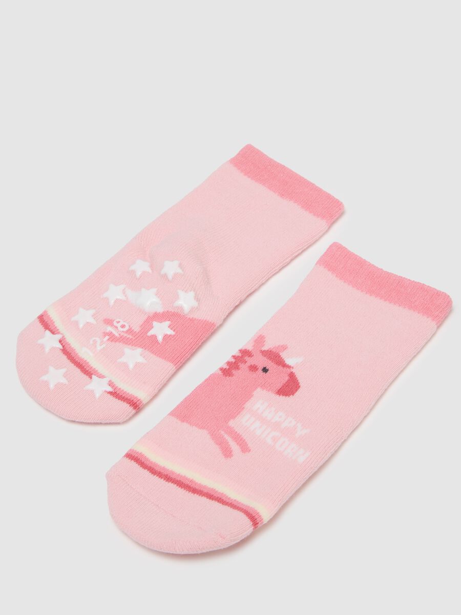 Twin pack of pink baby socks in cotton blend with designs_1