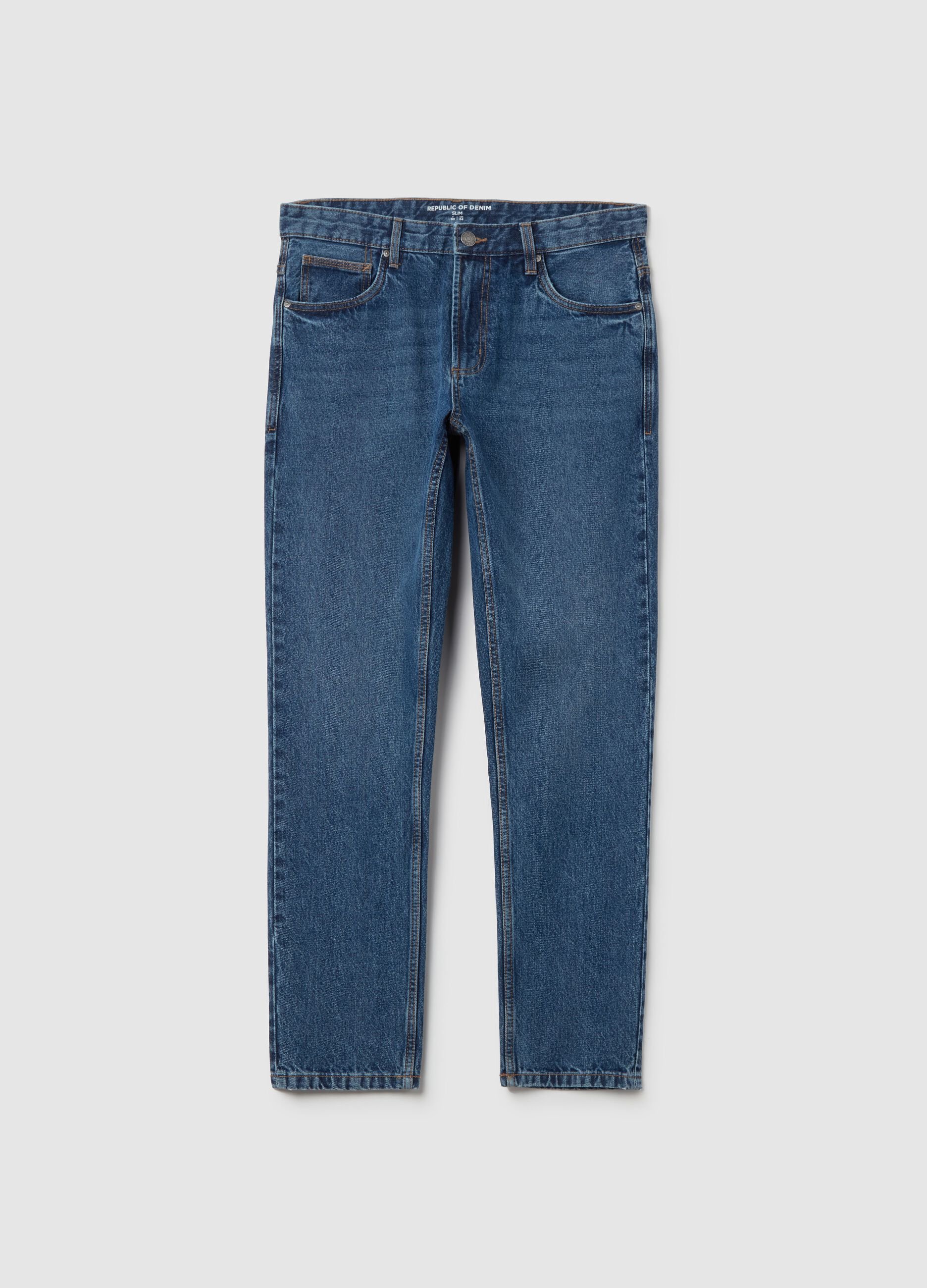Slim-fit jeans with five pockets