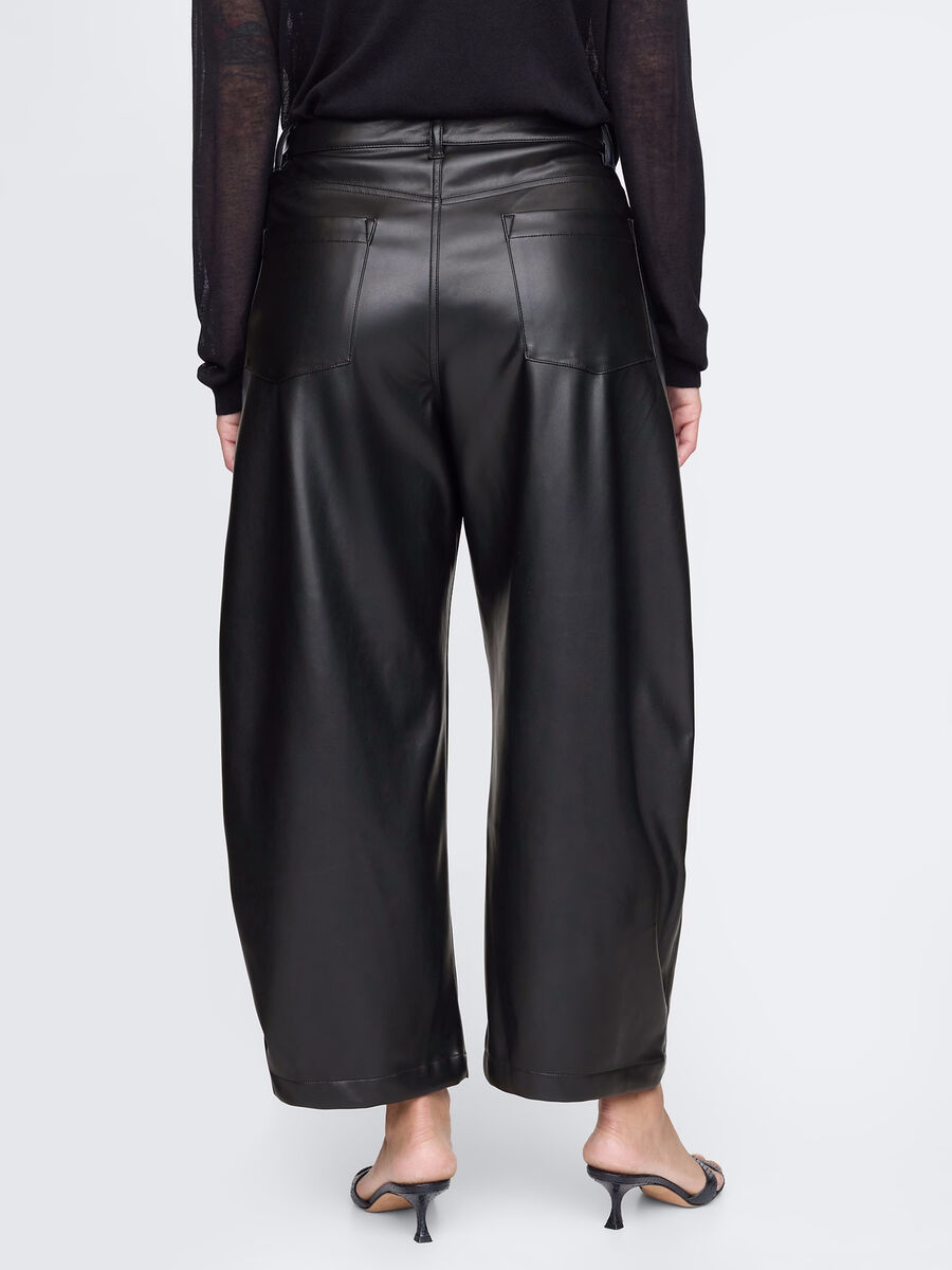 Barrel-fit shiny-effect trousers_6
