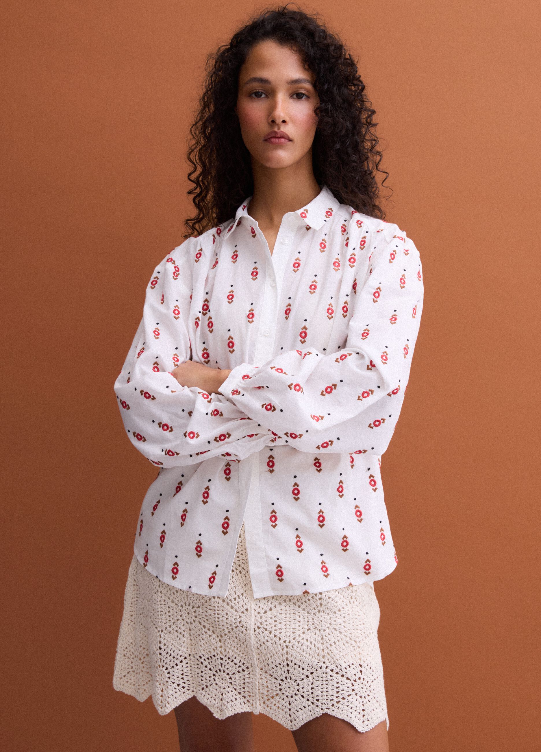 White pure cotton embroidered-pattern shirt, regular fit