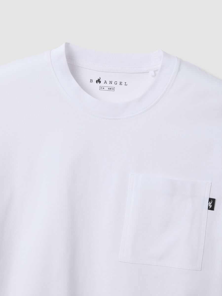 White pure cotton T-shirt with chest pocket, regular fit_1