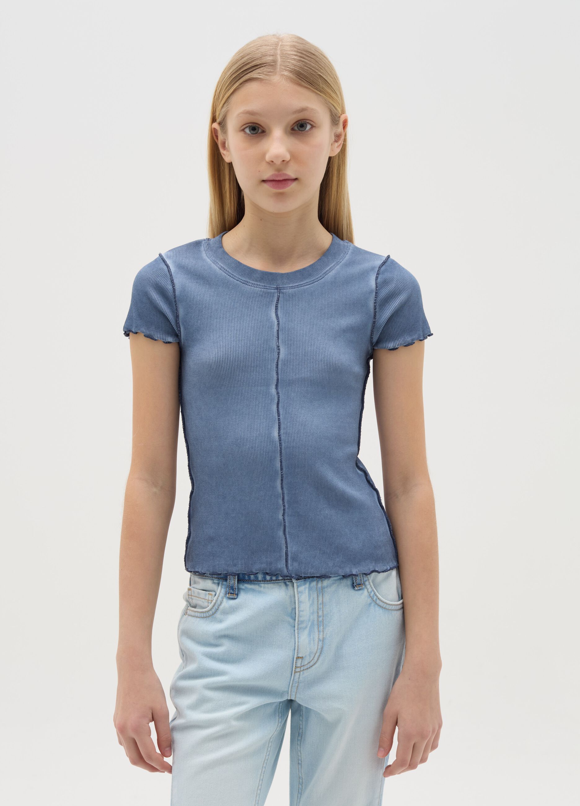 Ribbed T-shirt with acid-wash effect