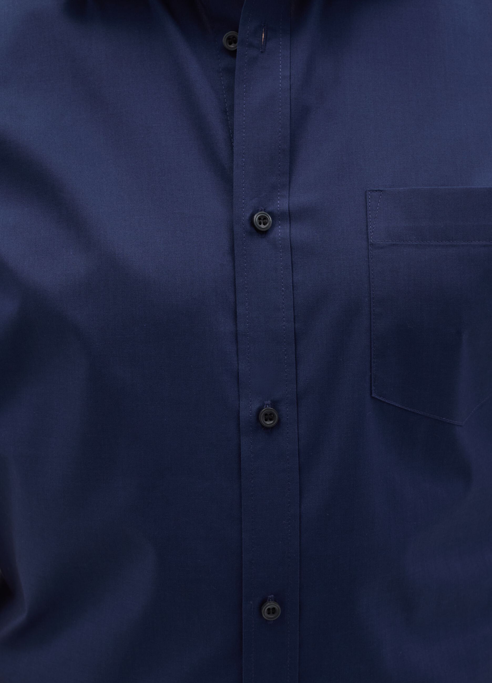 Regular-fit easy-iron shirt with short sleeves