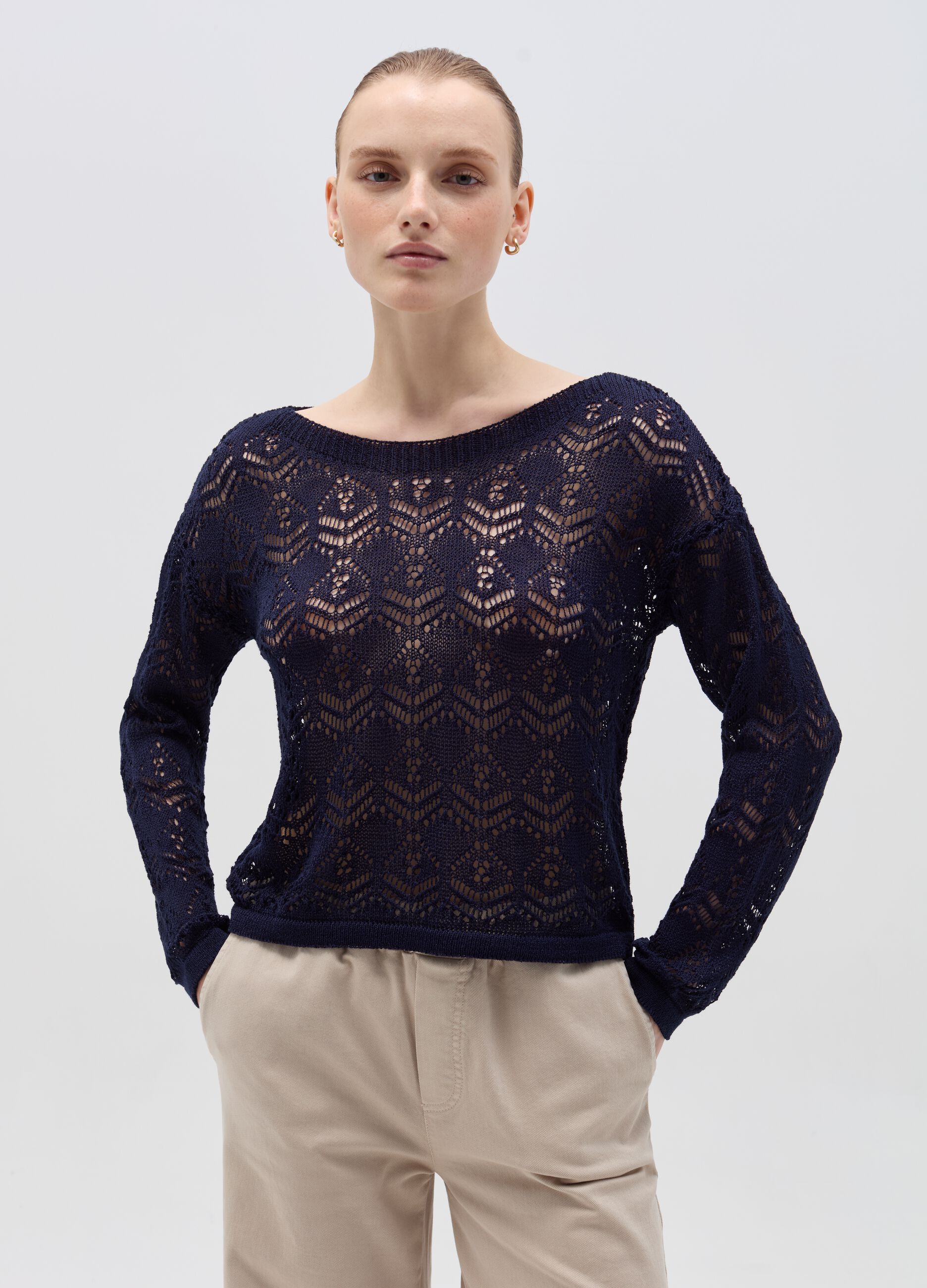 Pullover with openwork geometric weave