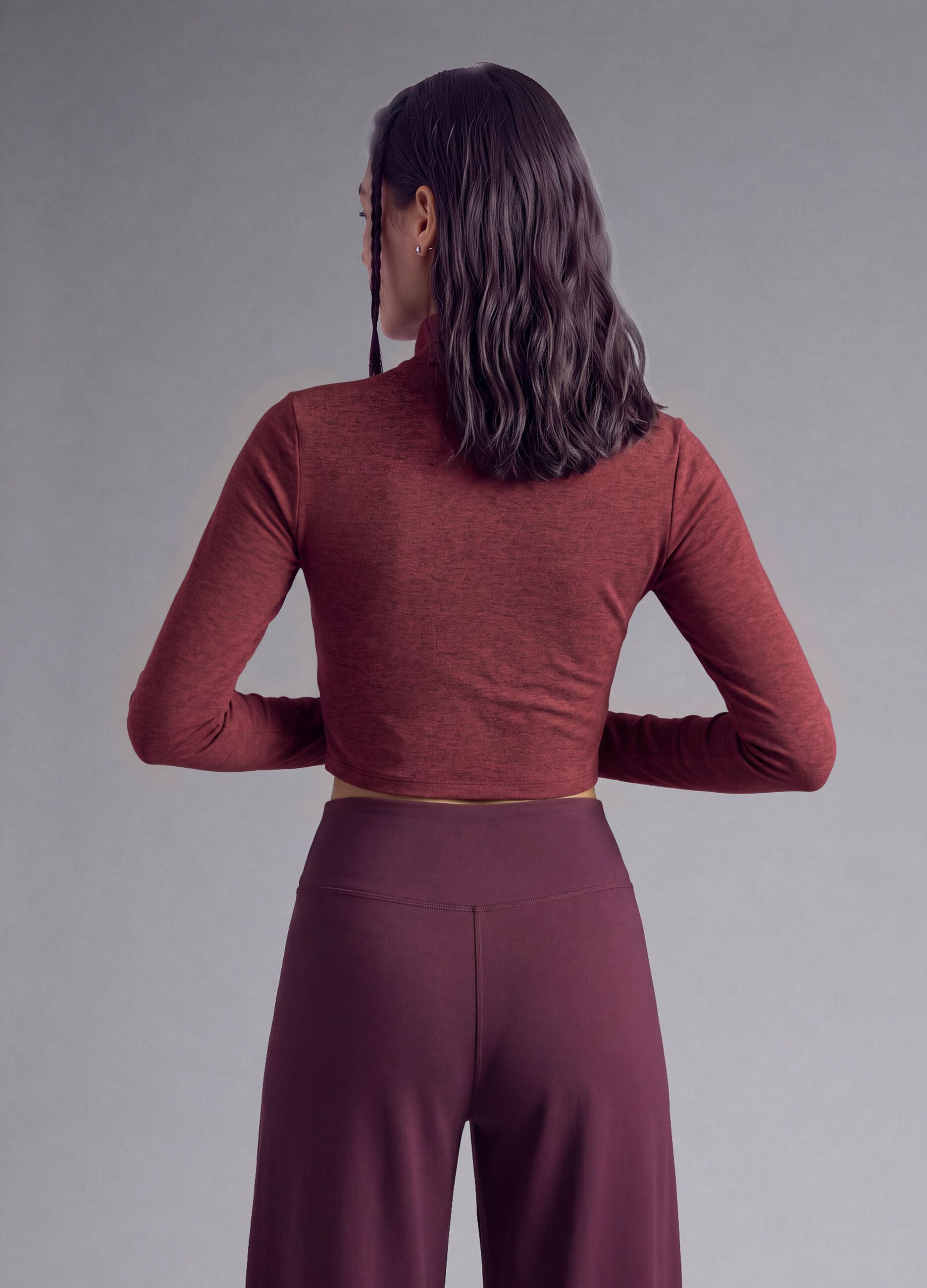 Red cropped stretch T-shirt with high neck