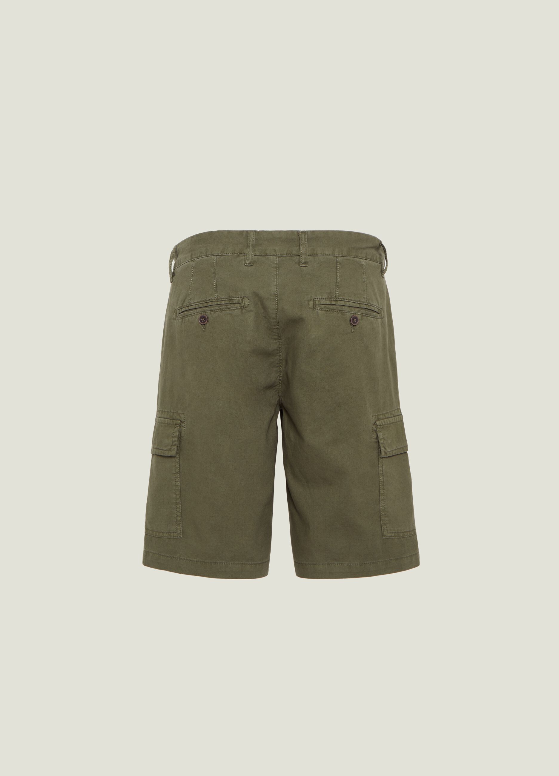Bermuda cargo shorts in linen and cotton