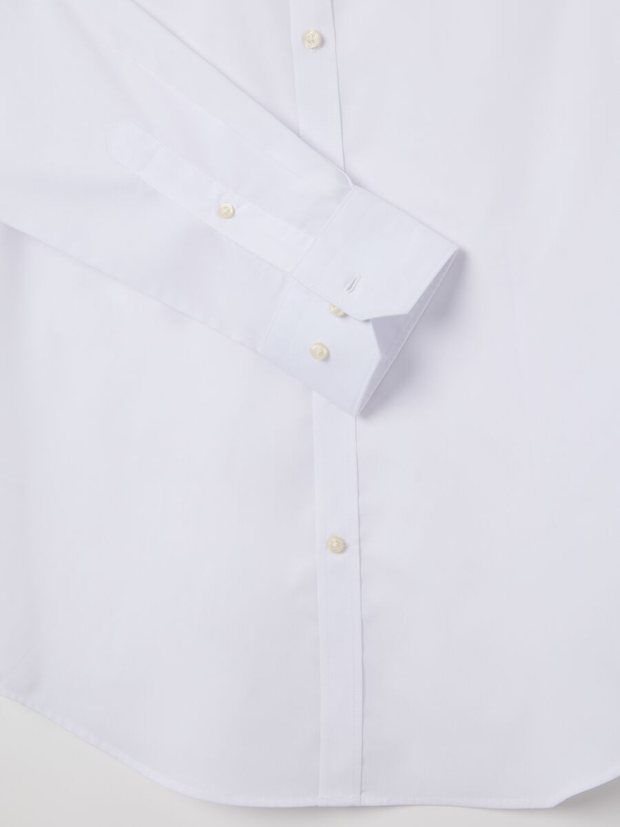 White cotton blend slim fit easy iron shirt_1