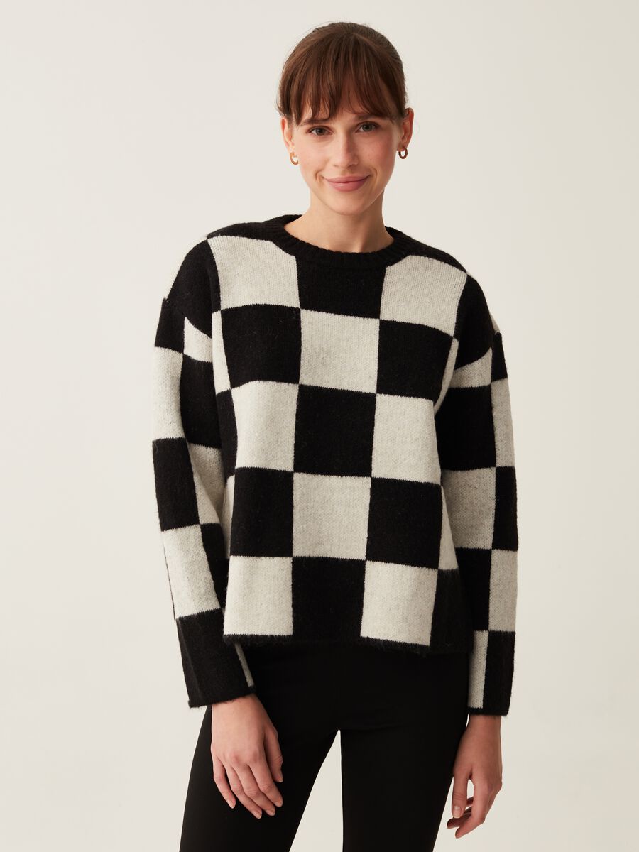 Pullover con lavorazione a quadri jacquard_0