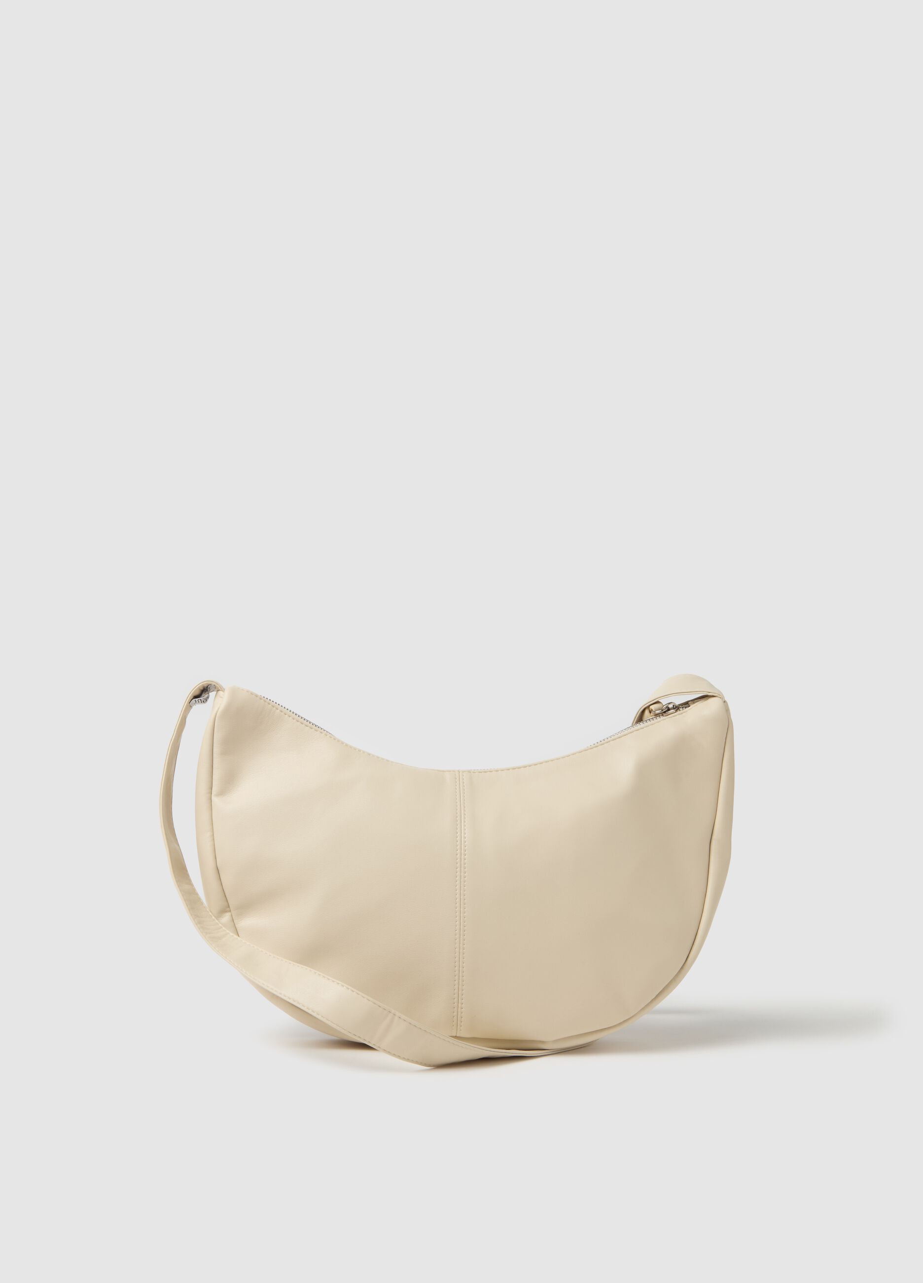 Essential half-moon bag with shoulder straps