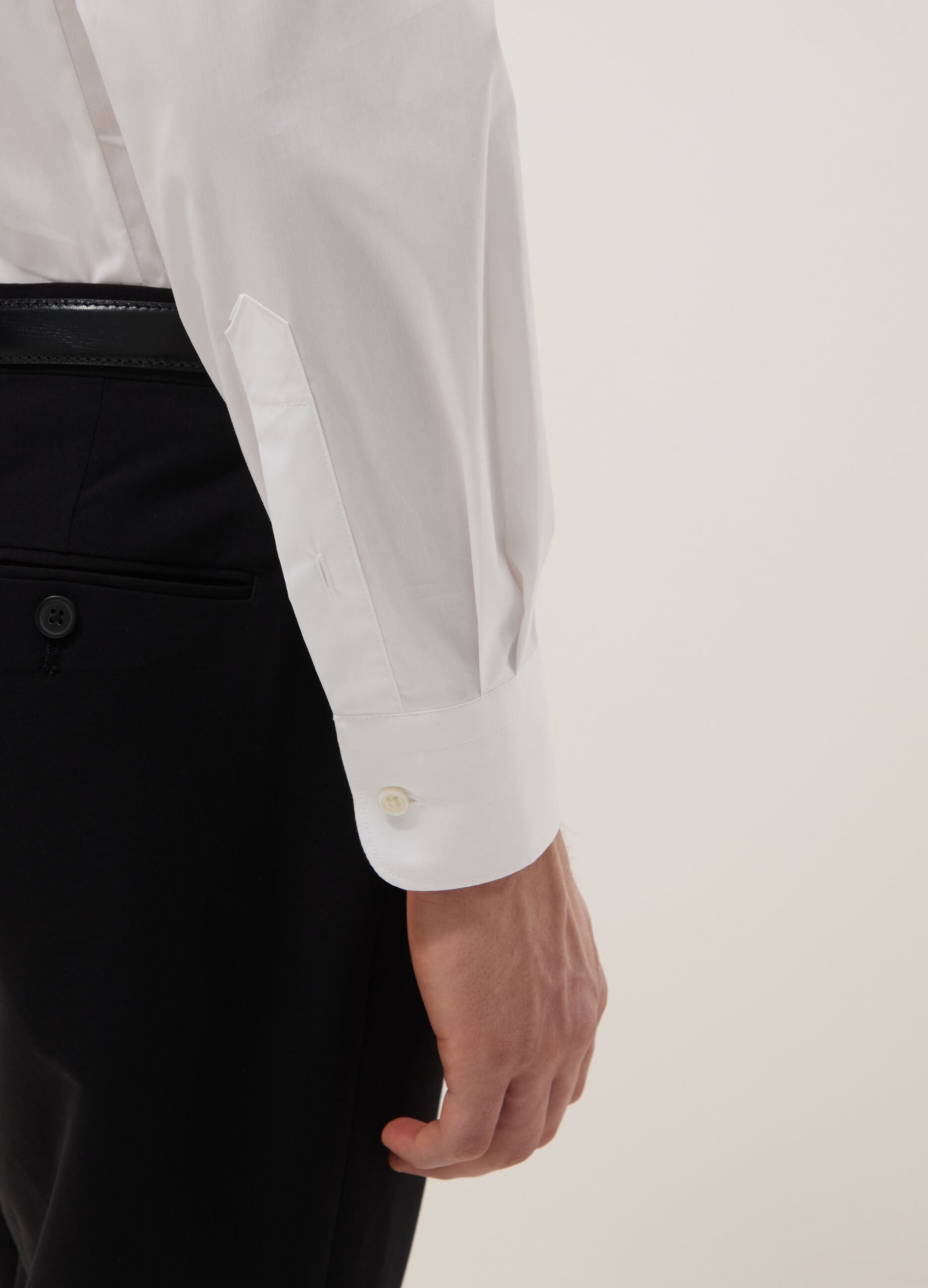Camicia in cotone elasticizzato bianca slim fit con collo classico