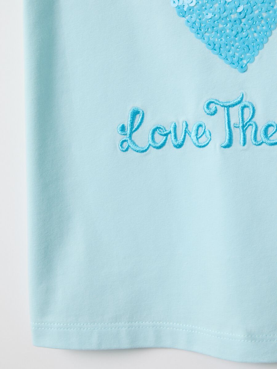 Blue stretch cotton regular fit heart t-shirt for girls_3