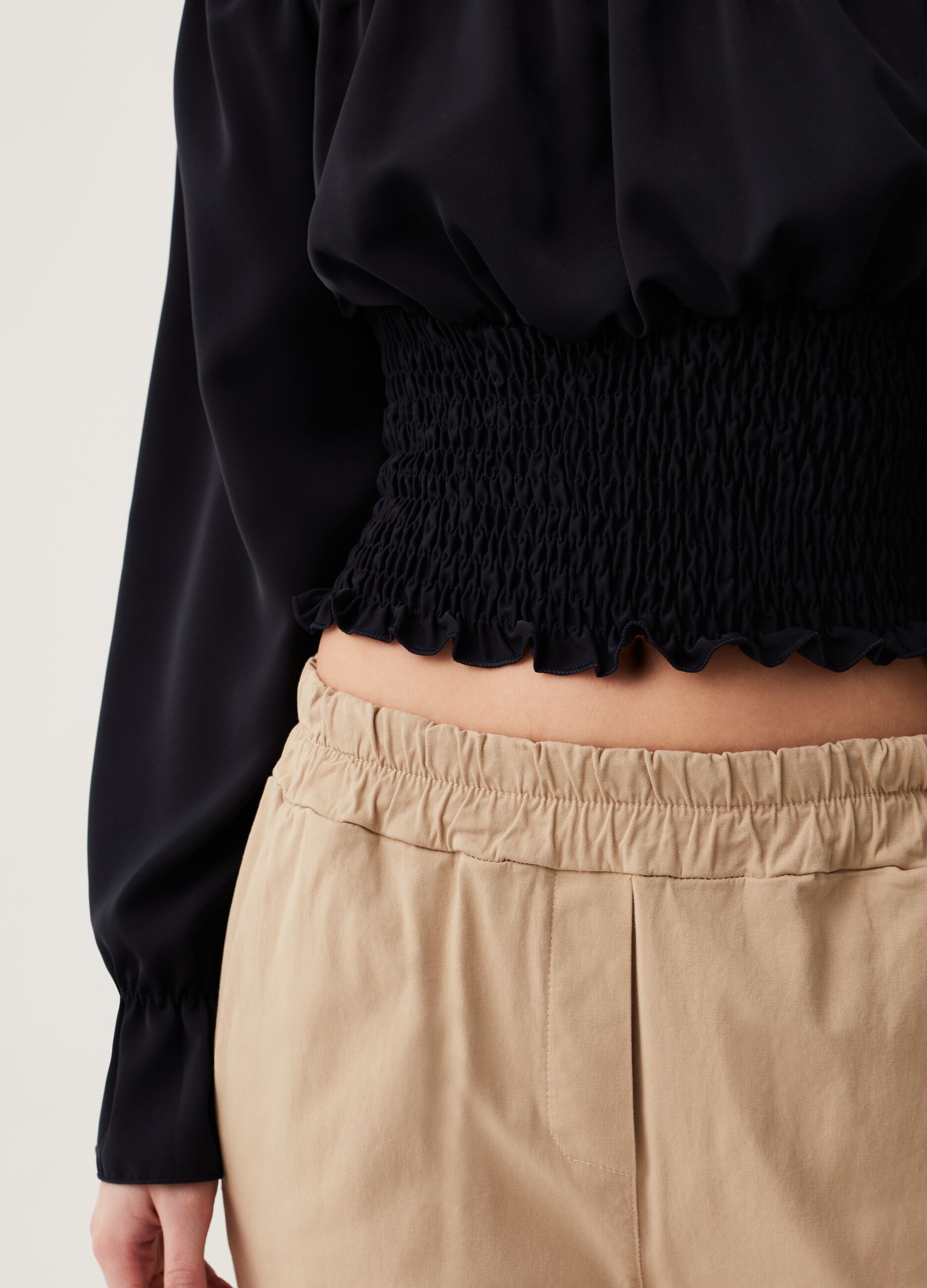 Blusa con punto smock Hybrid_3