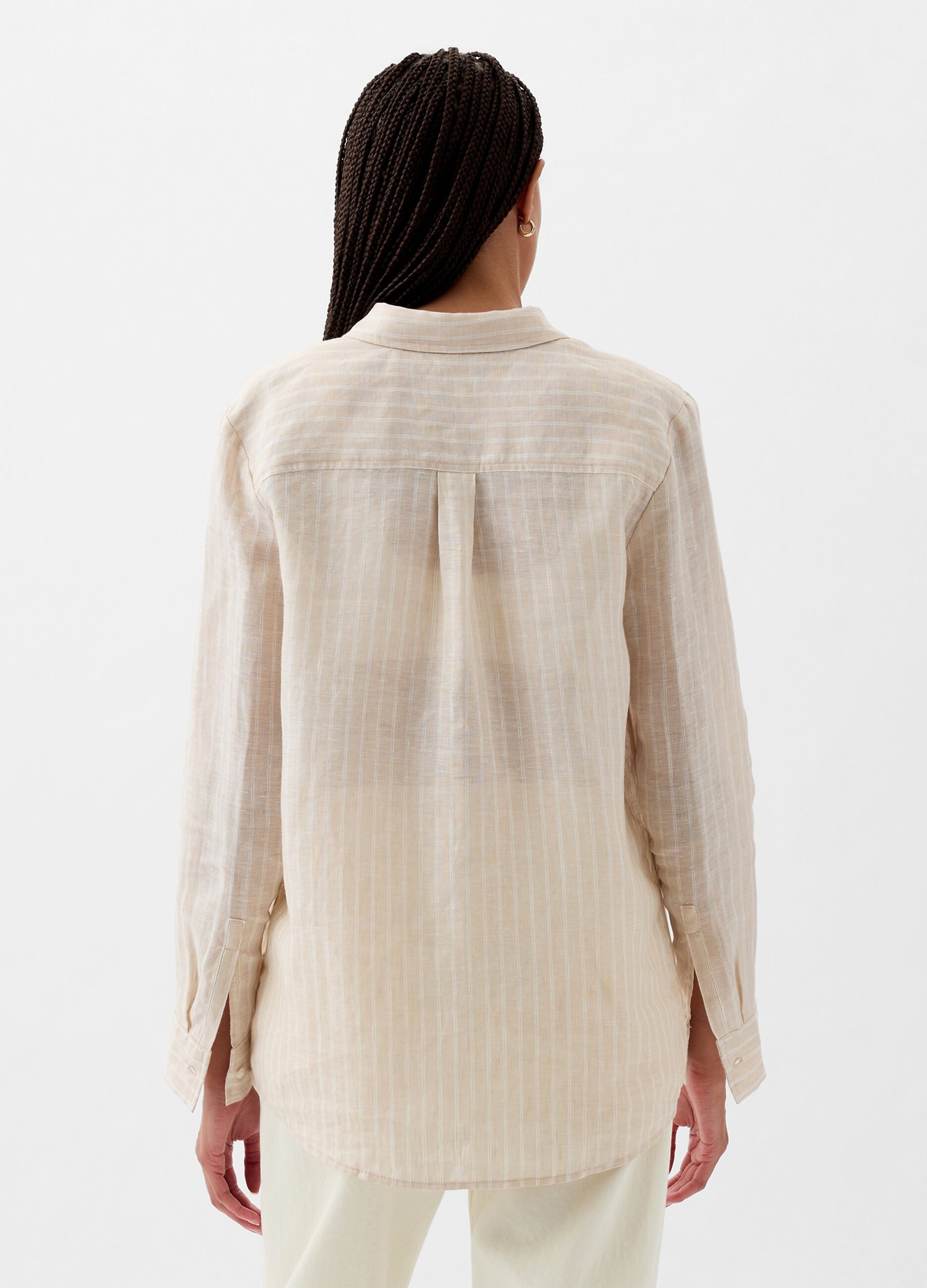 Boyfriend-fit shirt in linen with pocket
