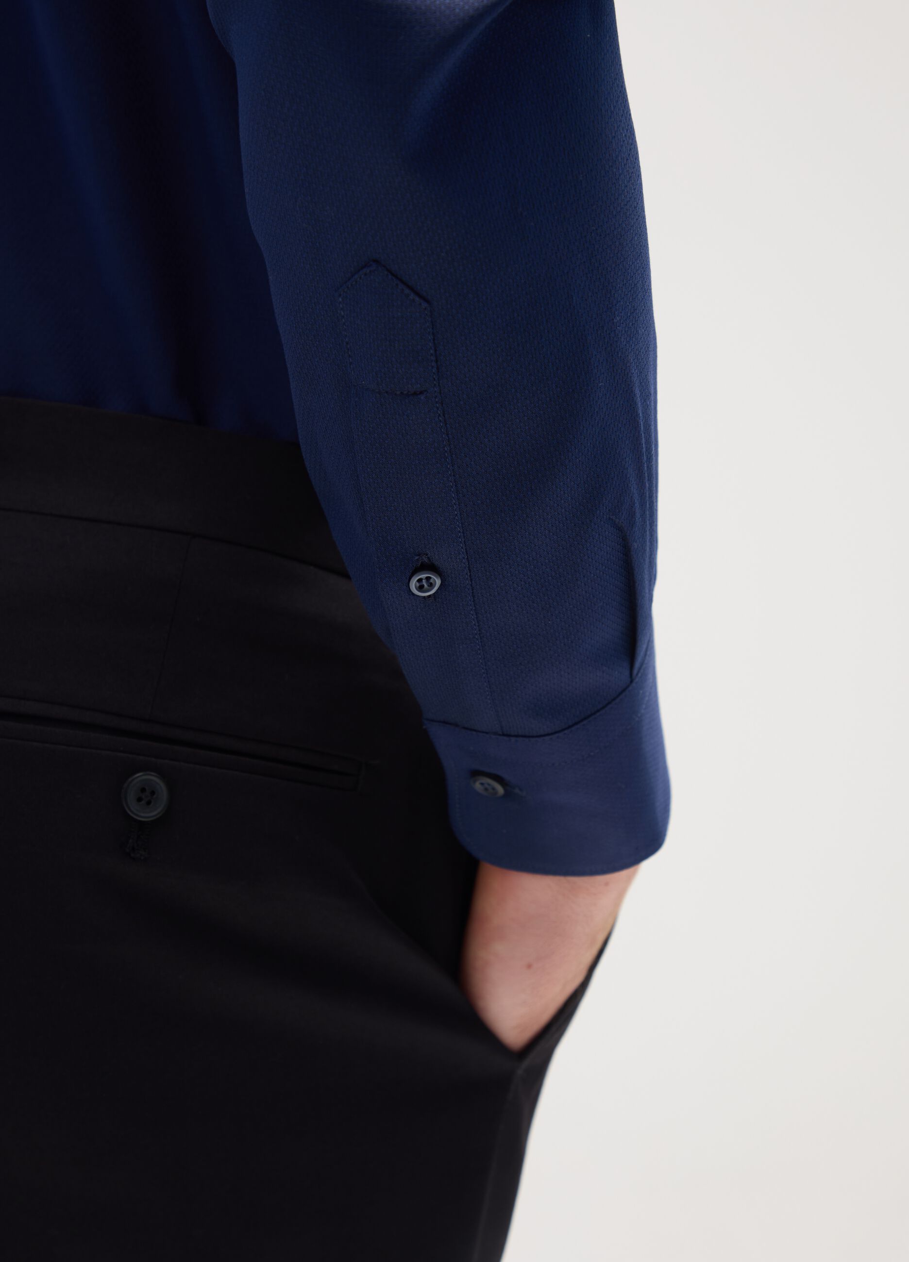 Long-sleeve blue cotton shirt