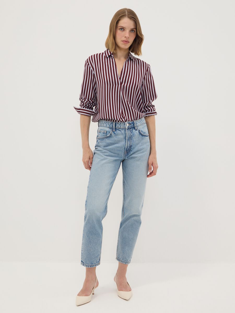 Camicia rossa a righe in pura viscosa con colletto classico regular fit_2