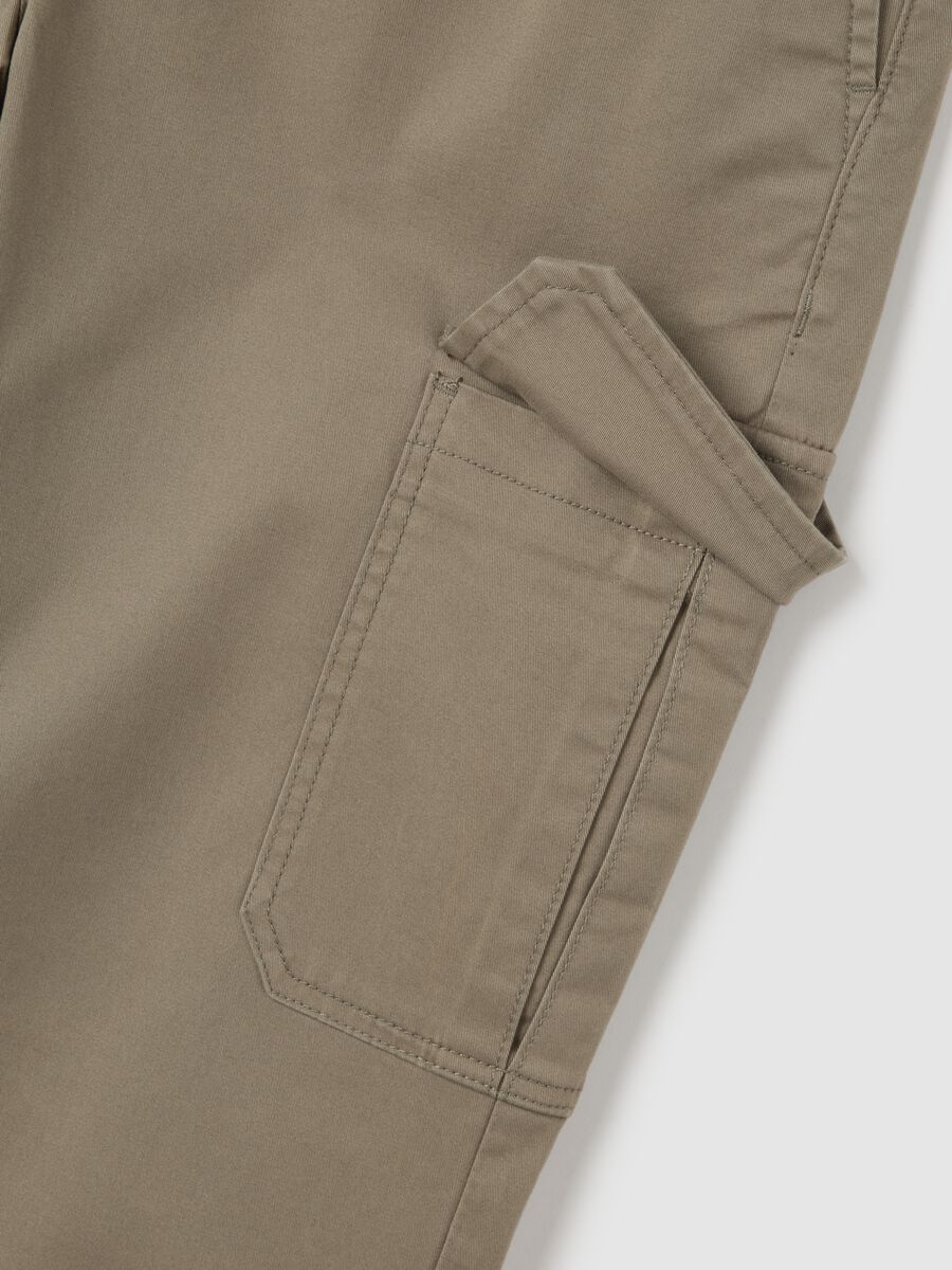 Pantaloni cargo in cotone verdi relaxed fit_5