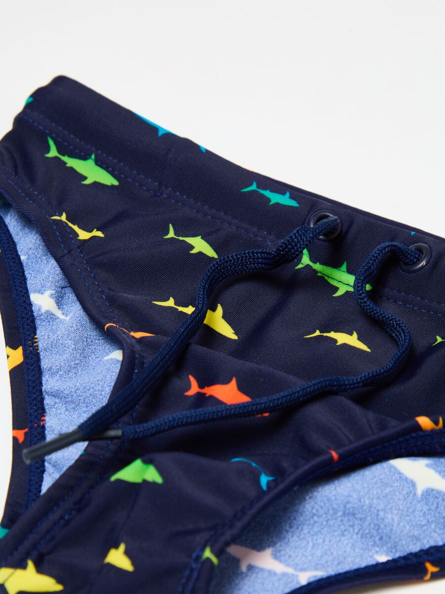 Swim briefs with print and drawstring_2