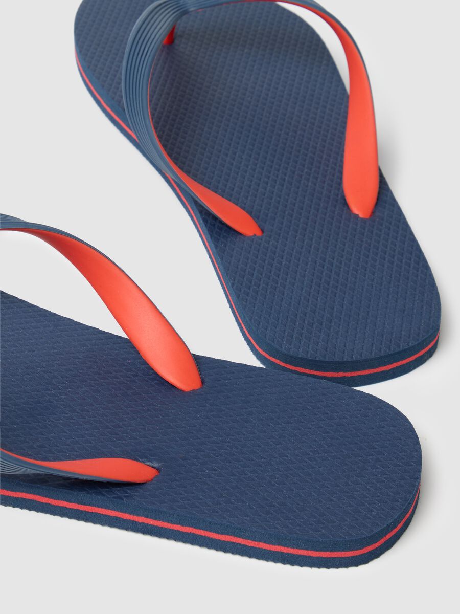 Men's multicolour flip-flops with coloured sole and straps_2