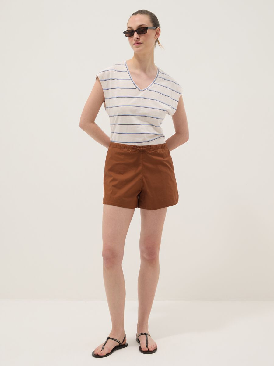T-shirt beige in puro cotone a righe_2