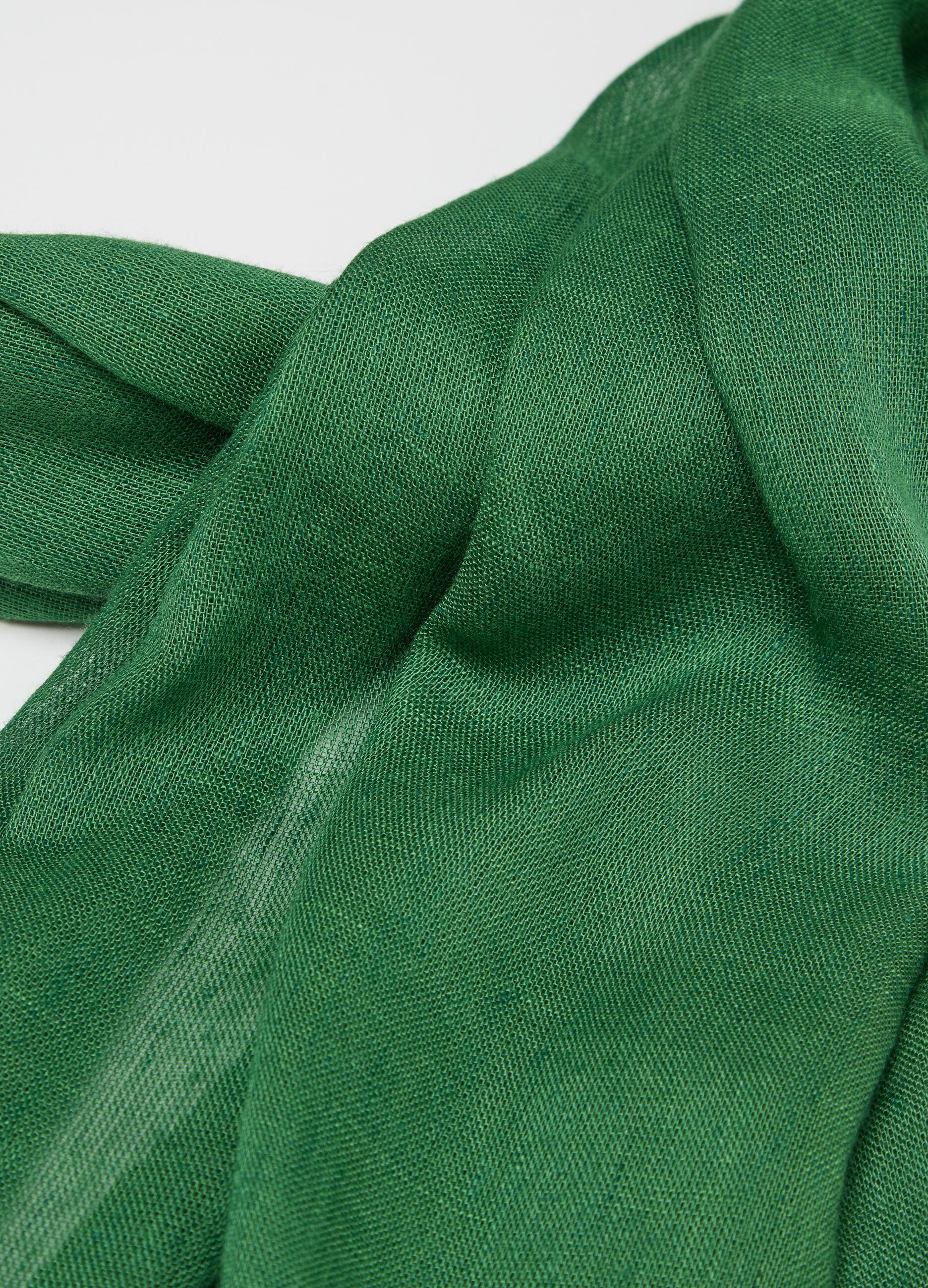 Sciarpa verde con nappine