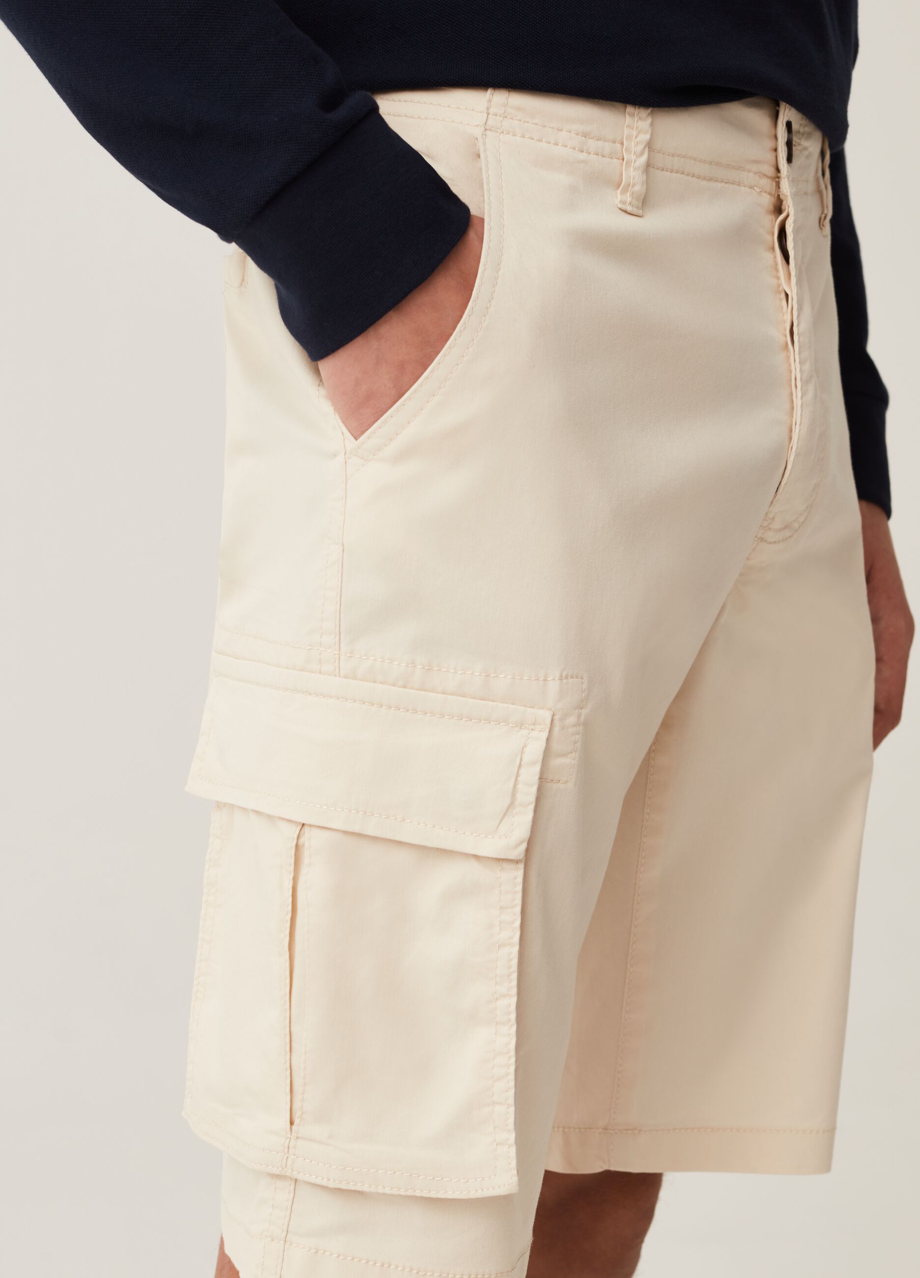 Bermuda cargo in cotone stretch_3