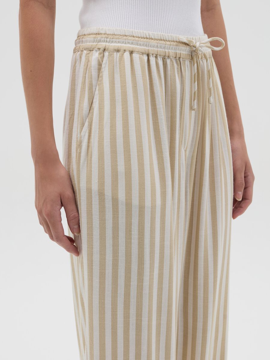 Striped beige palazzo trousers in viscose and linen_2
