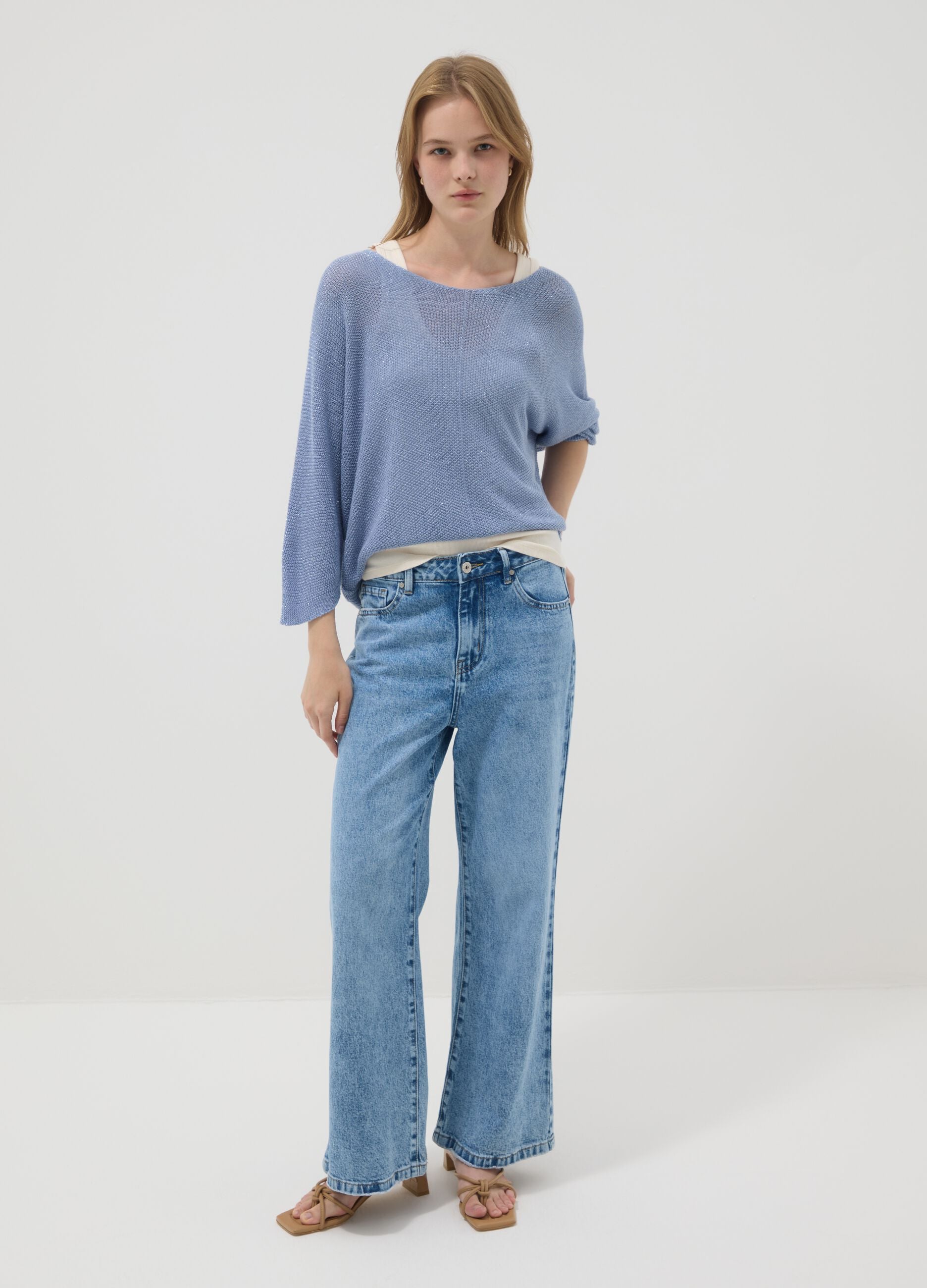 Light blue viscose and linen blend V-neck jumper