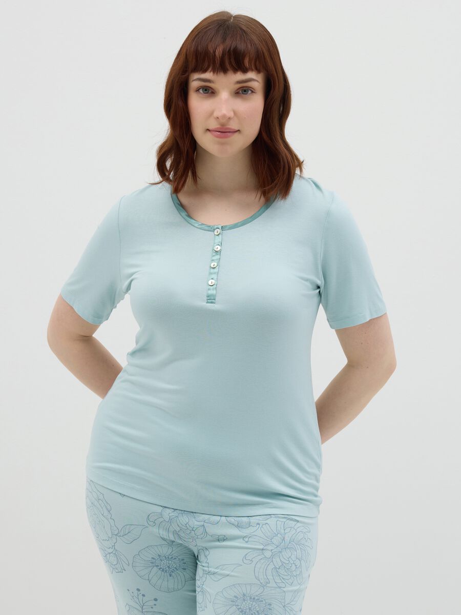 Light blue pyjamas with floral print_1