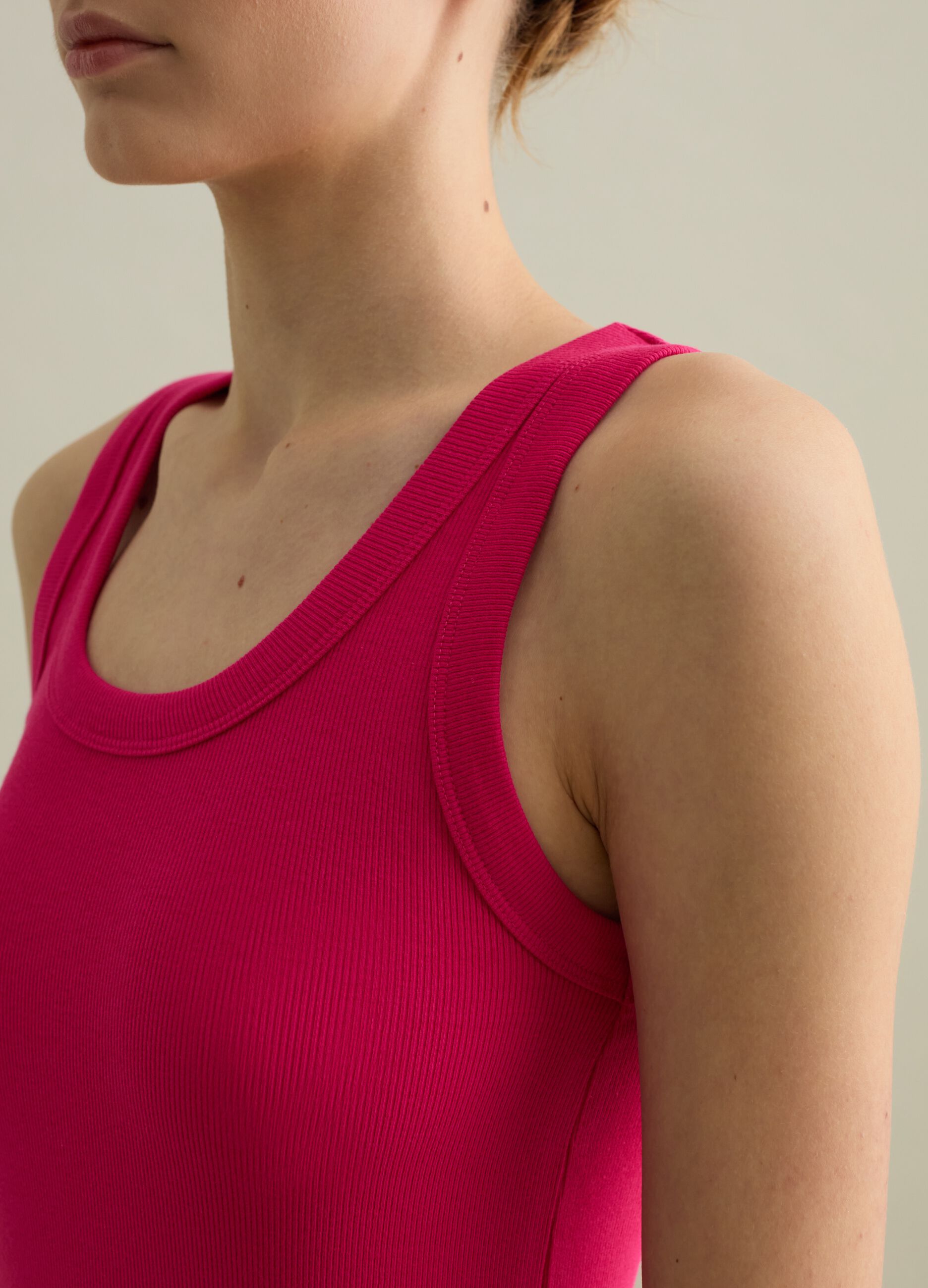 Fuchsia ribbed tank top