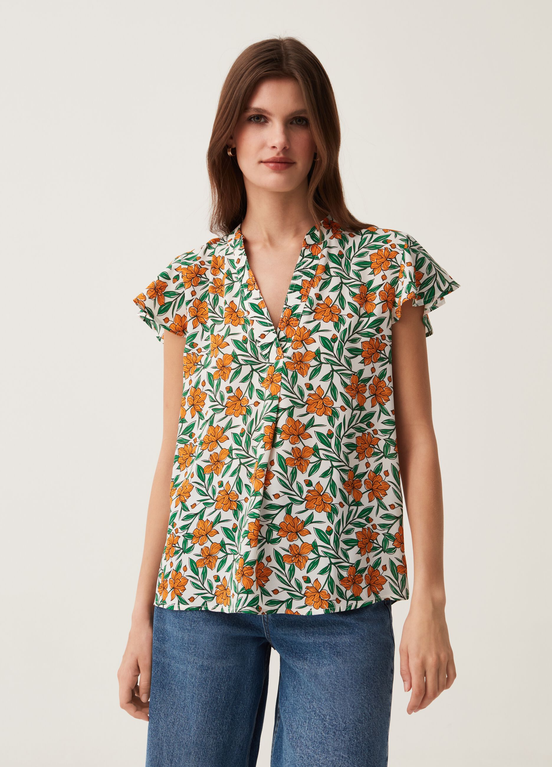 Blusa con maniche a farfalla_1