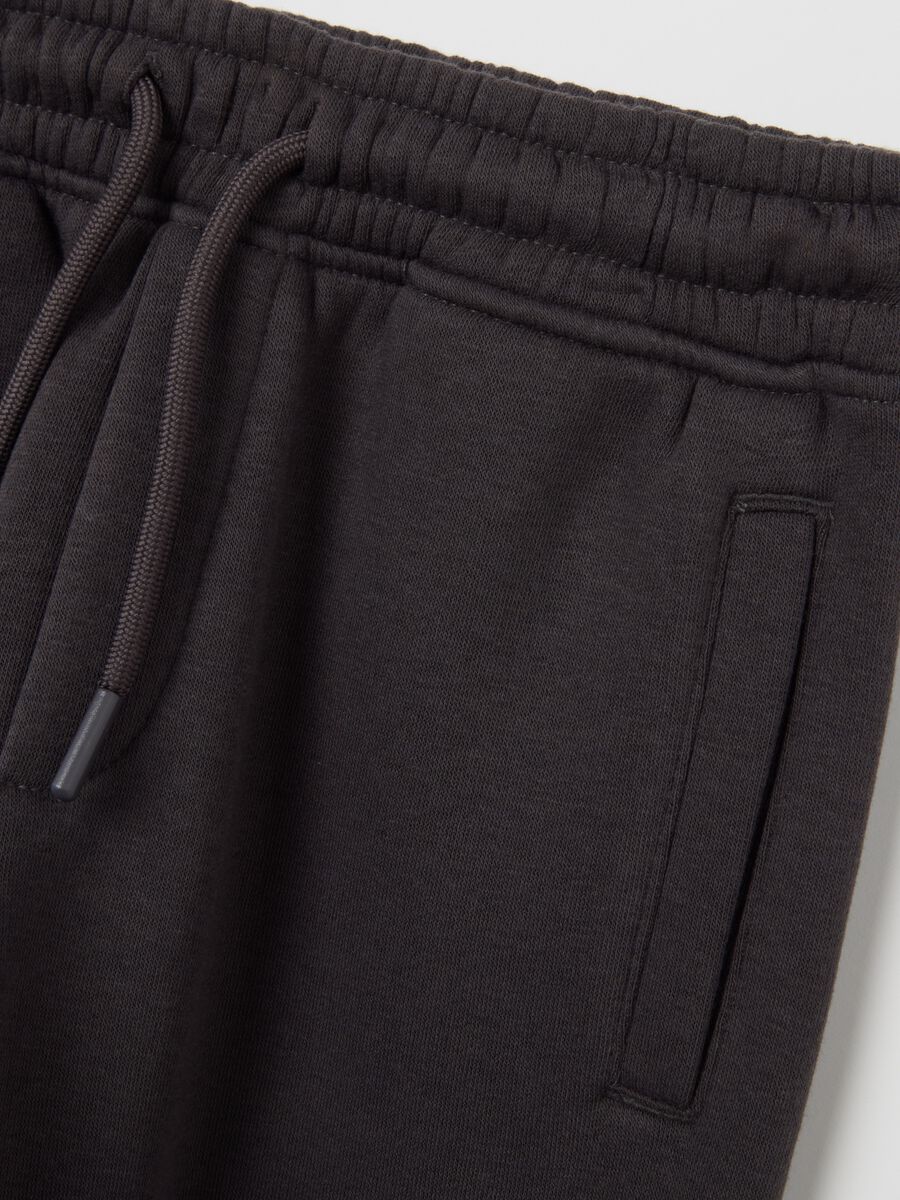 Children's black cotton blend regular fit trousers_2