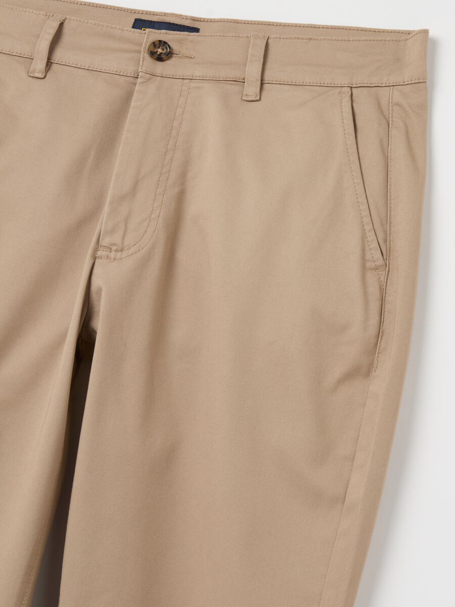 Slim-fit chinos in stretch twill_5