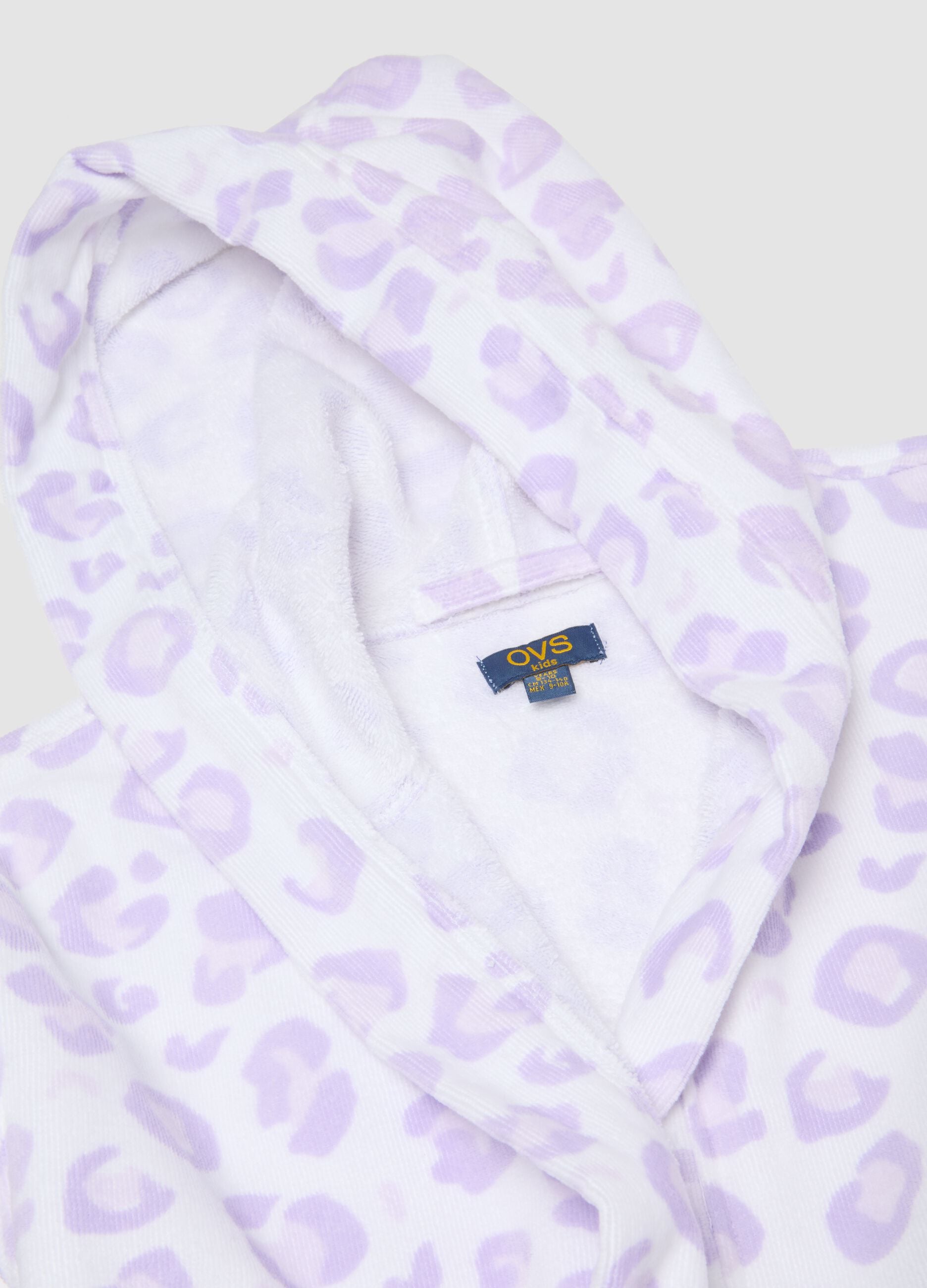 White and lilac-purple bathrobe in pure organic cotton