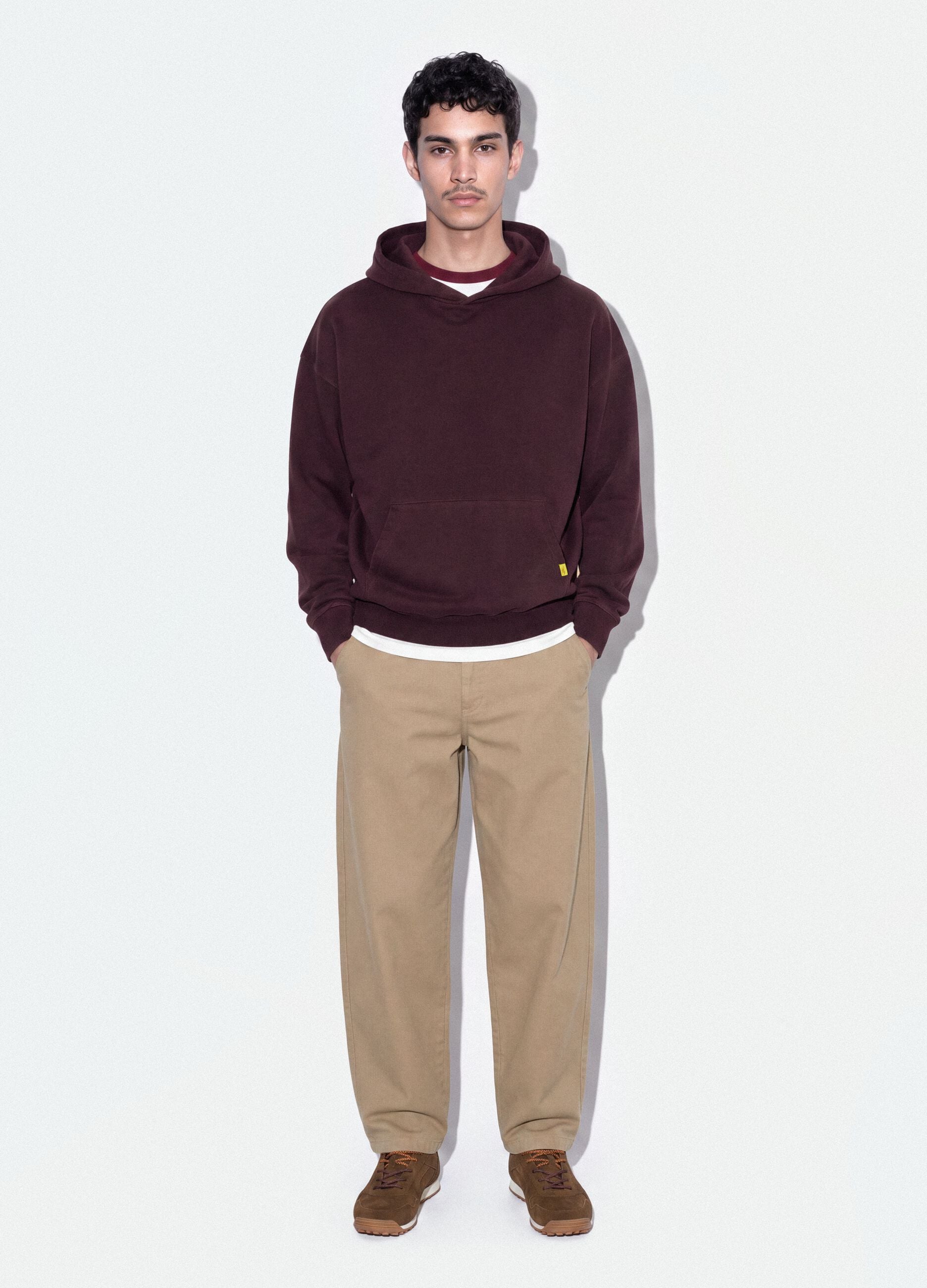 Felpa rossa in puro cotone con cappuccio over fit