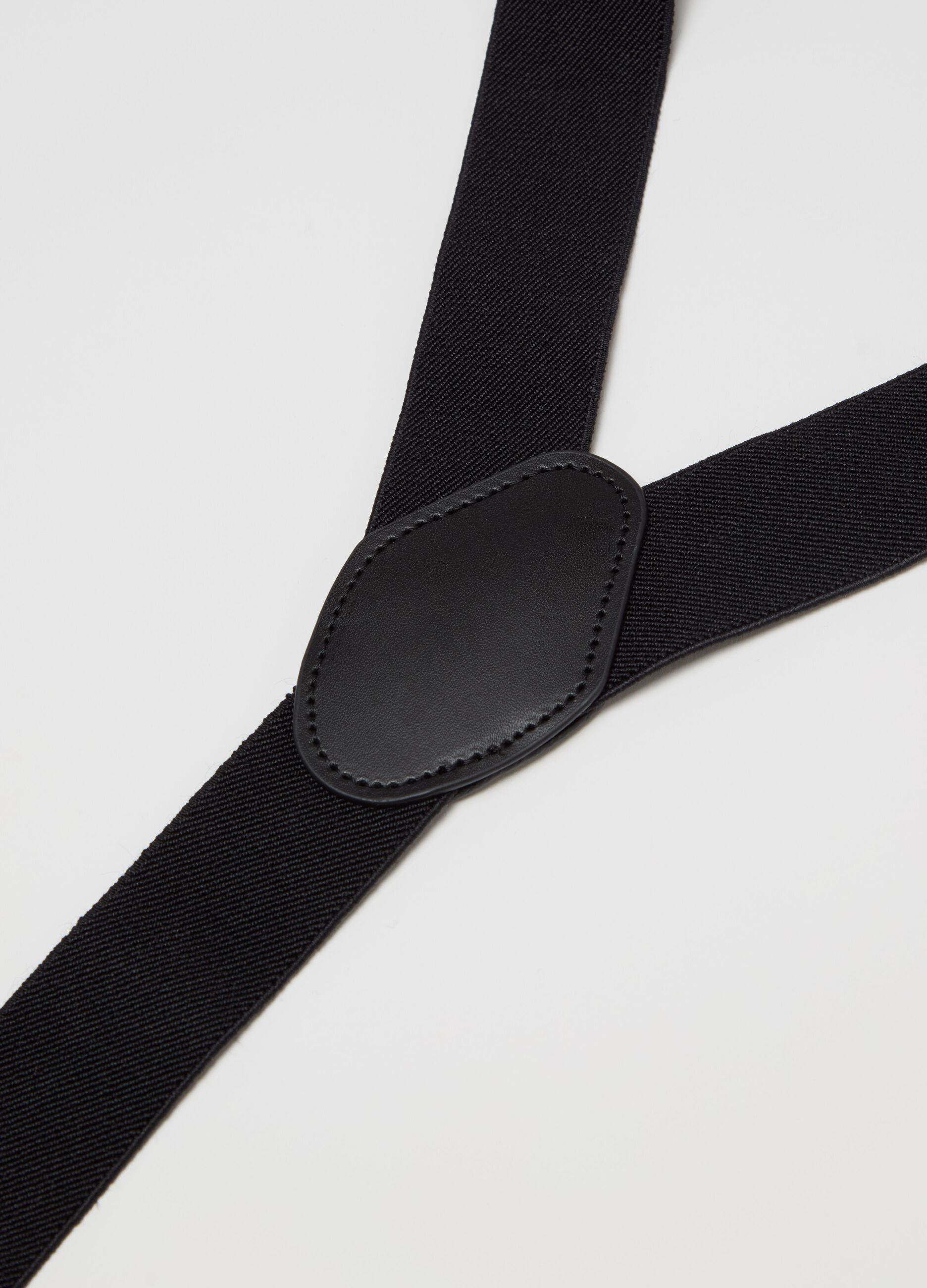 Solid colour braces