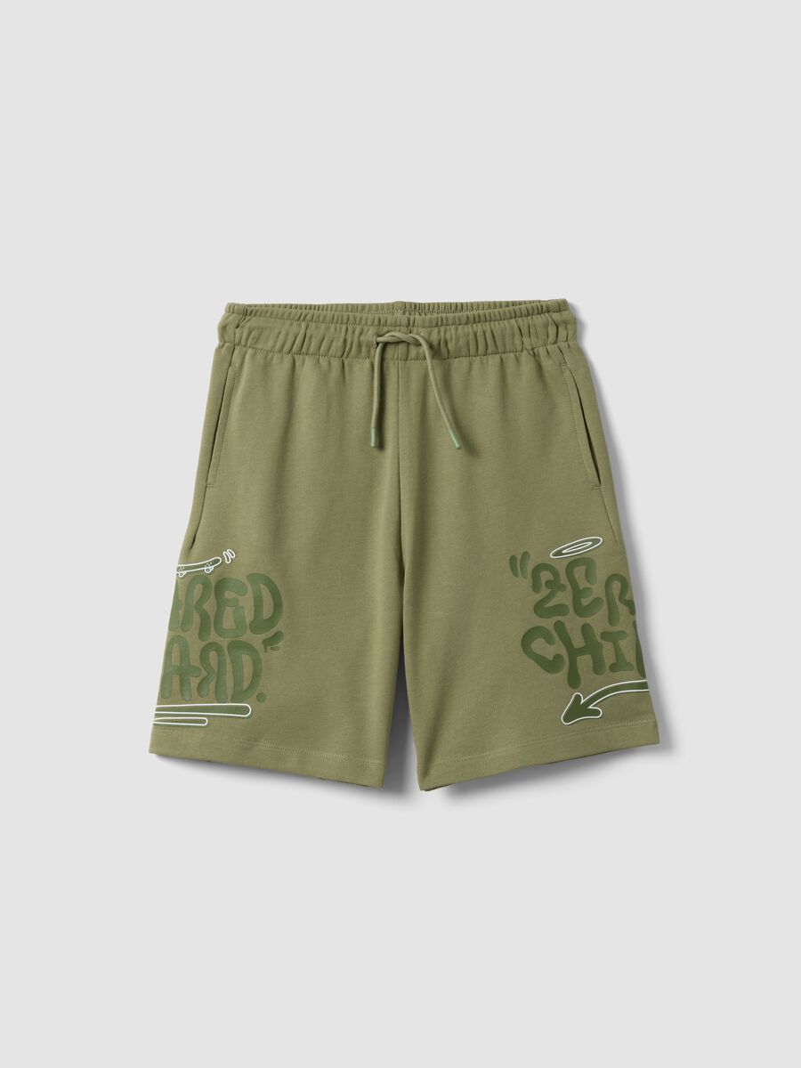 Shorts verdi in puro cotone da ragazzo oversize fit con stampe_3