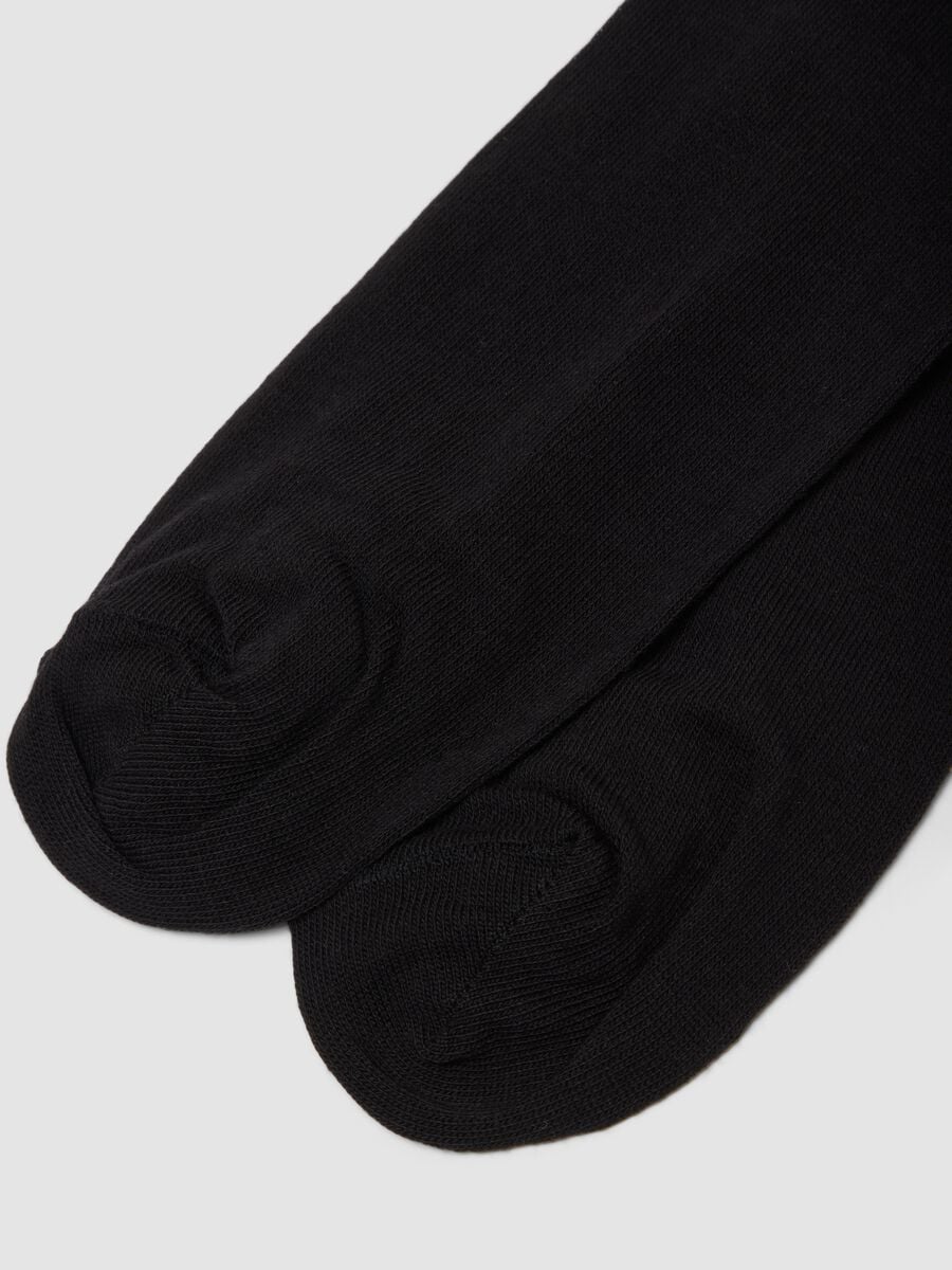 2-pack of black knee-high stretch cotton socks_2