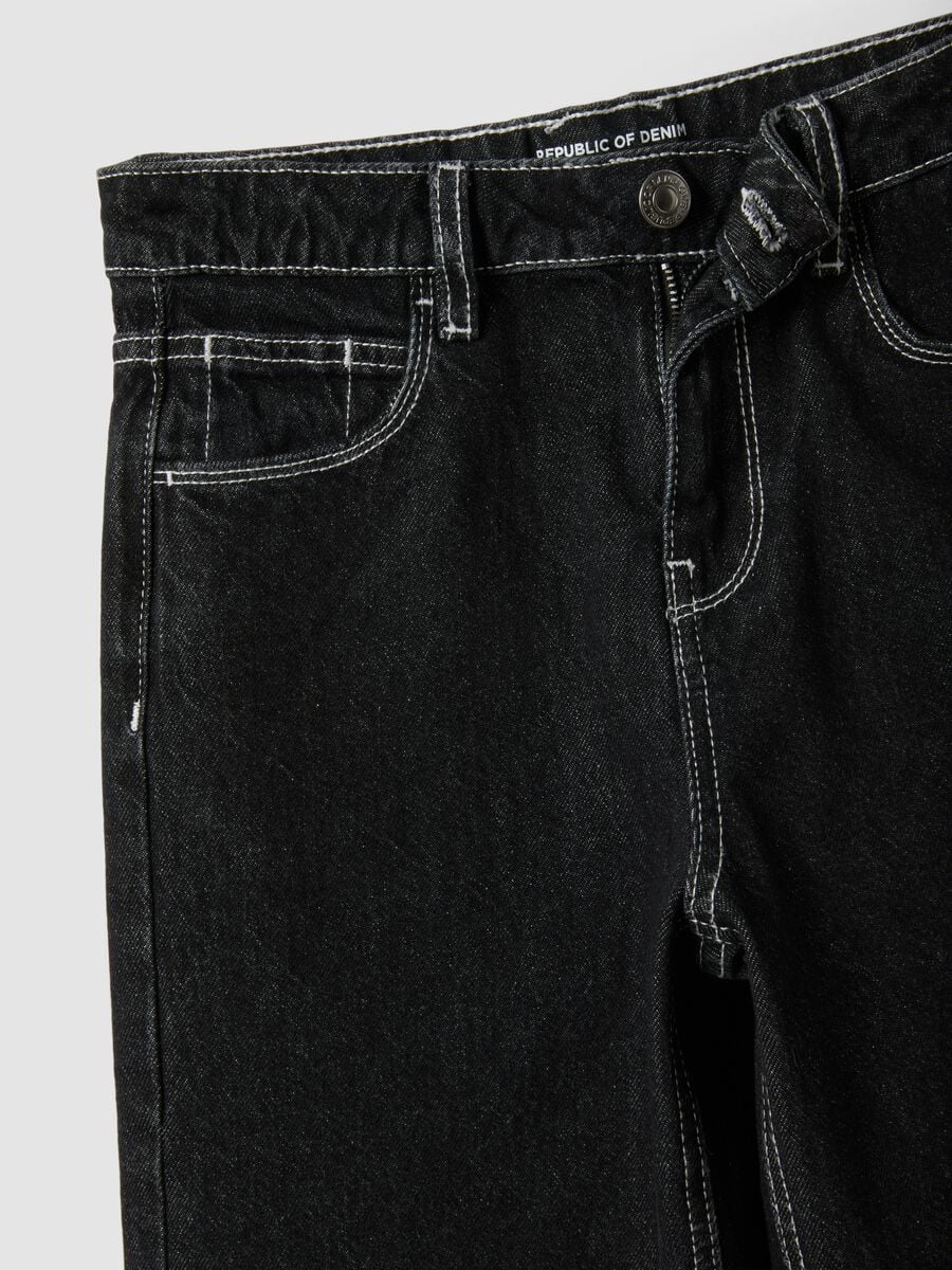 Jeans neri straight fit in puro cotone con stella per ragazza_2