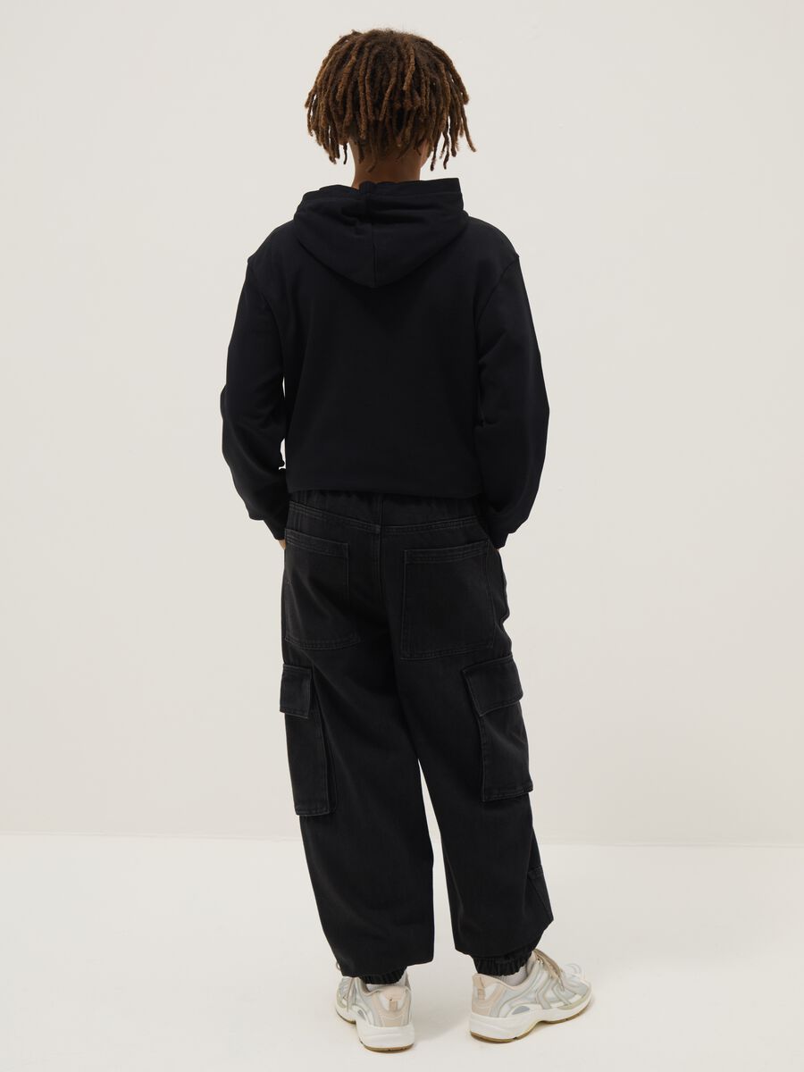 Pantaloni jogger in misto cotone nero da ragazzo regular fit_1
