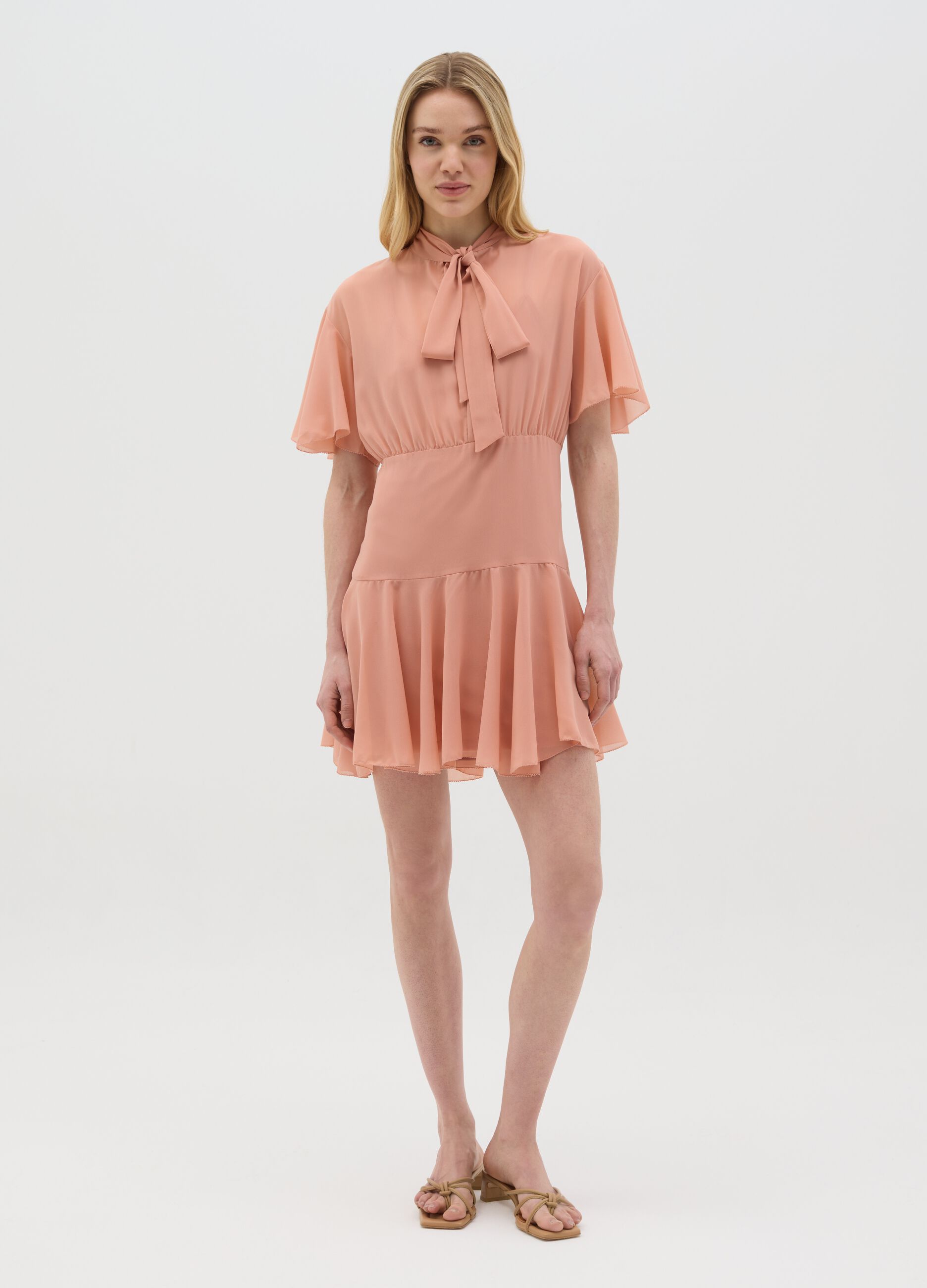 Abito da donna in misto georgette rosa regular fit con fiocco