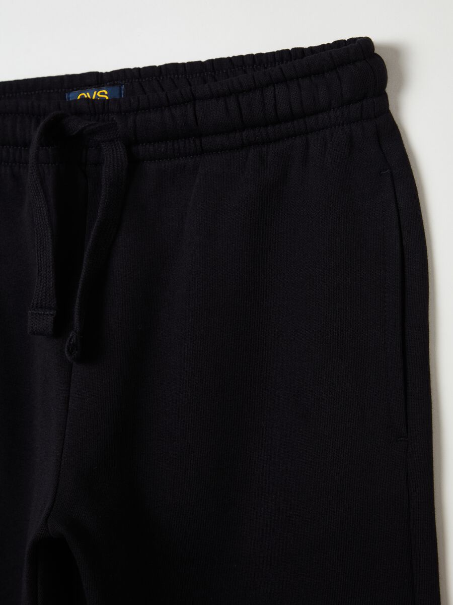 Joggers in felpa con coulisse e stampa_2