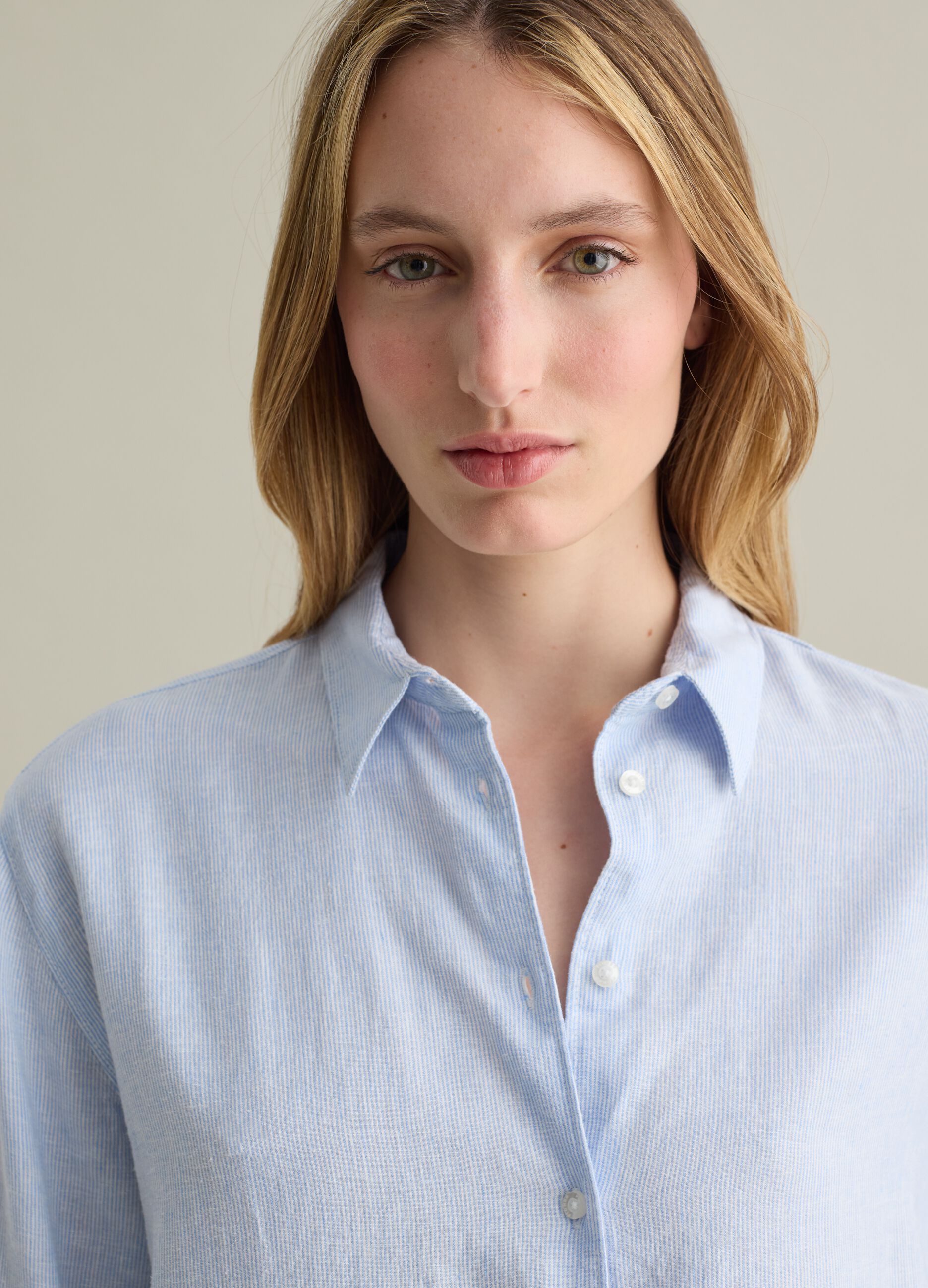 Piombo light blue regular shirt in linen and viscose