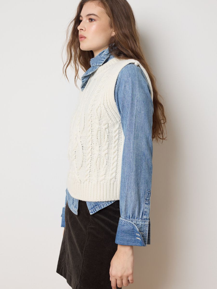 Gilet bianco lavorato a maglia_3