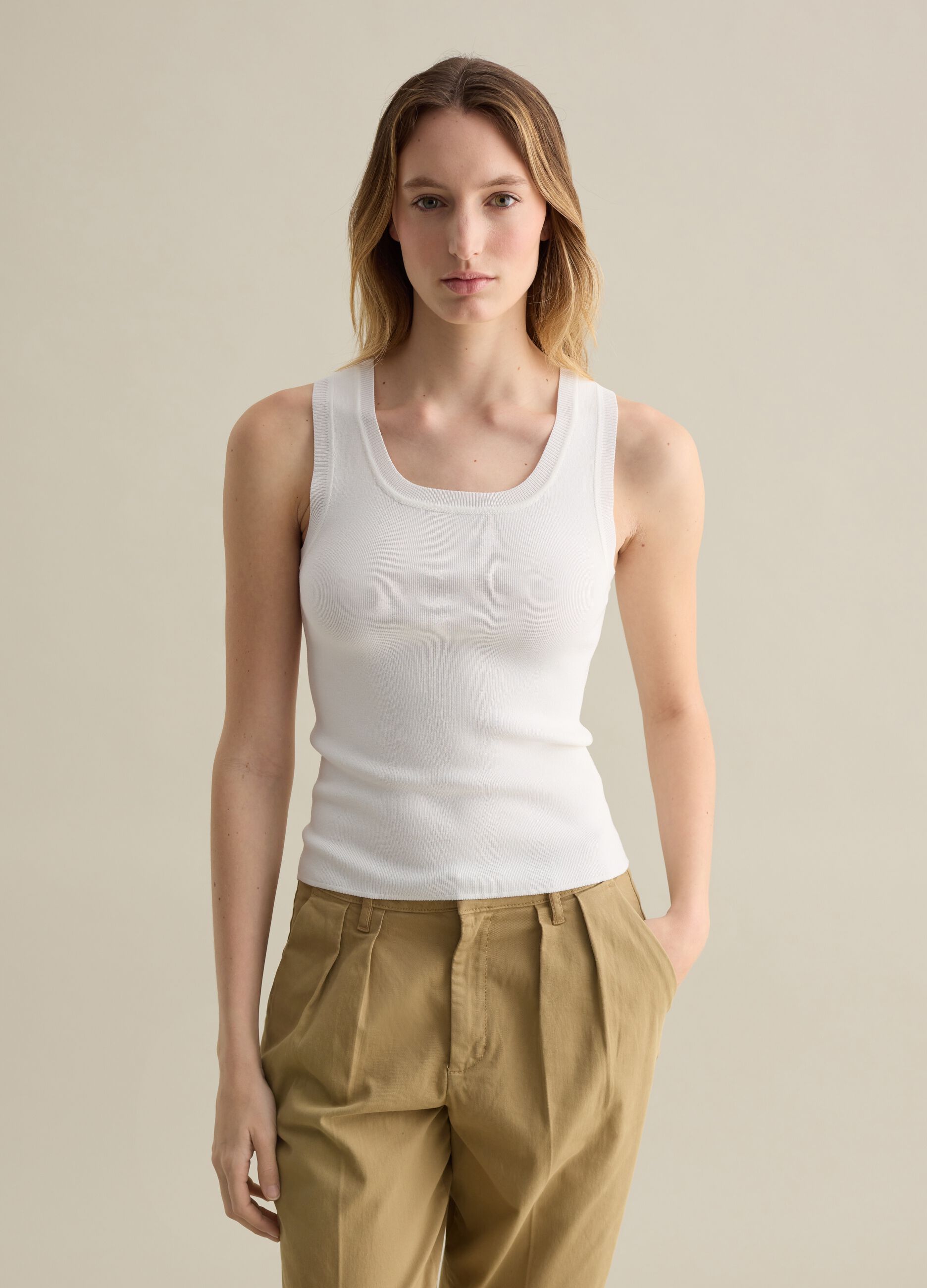Solid colour tank top