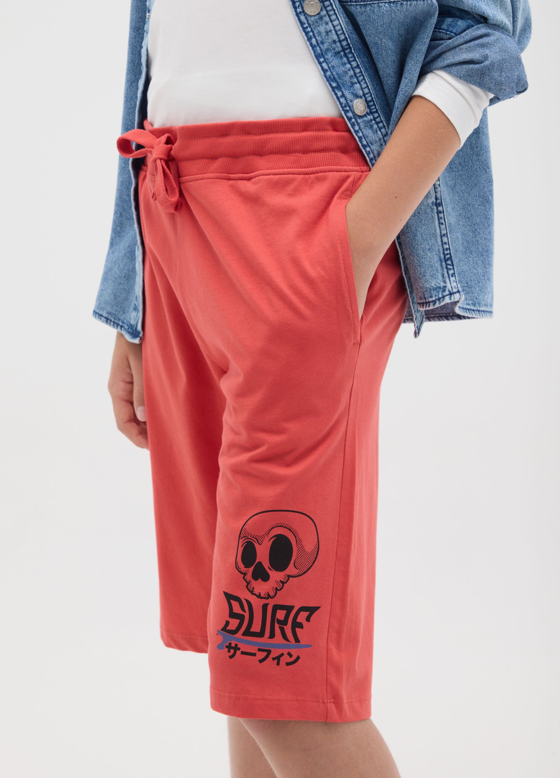 Boys' red pure cotton Bermuda shorts regular fit with elasticated waistband